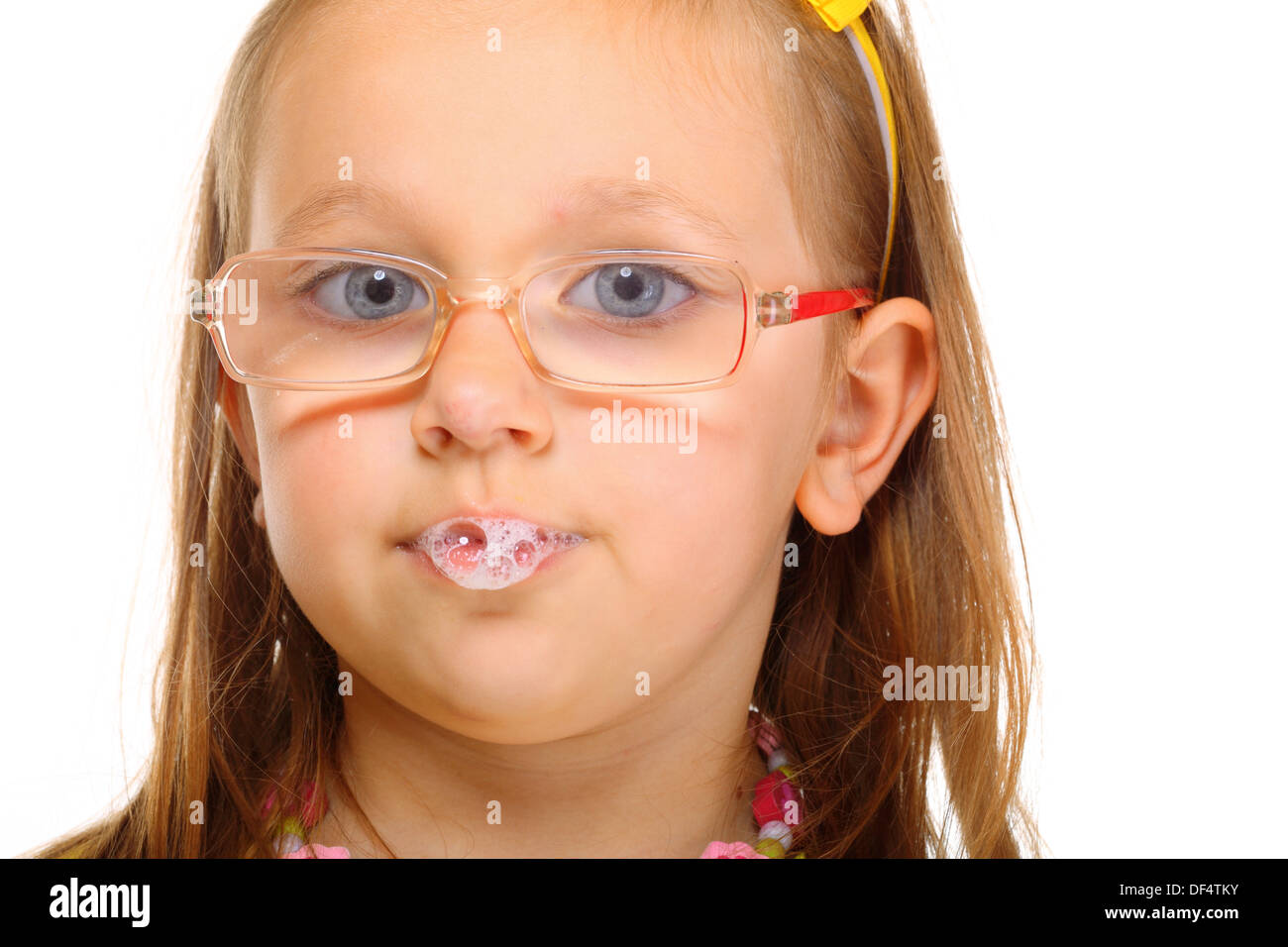 Burbujas de saliva fotografías e imágenes de alta resolución Alamy