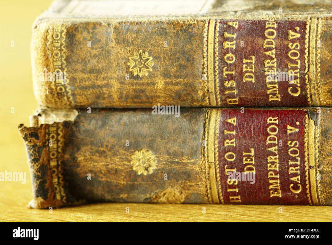 Los libros de historia antigua (español) Foto de stock