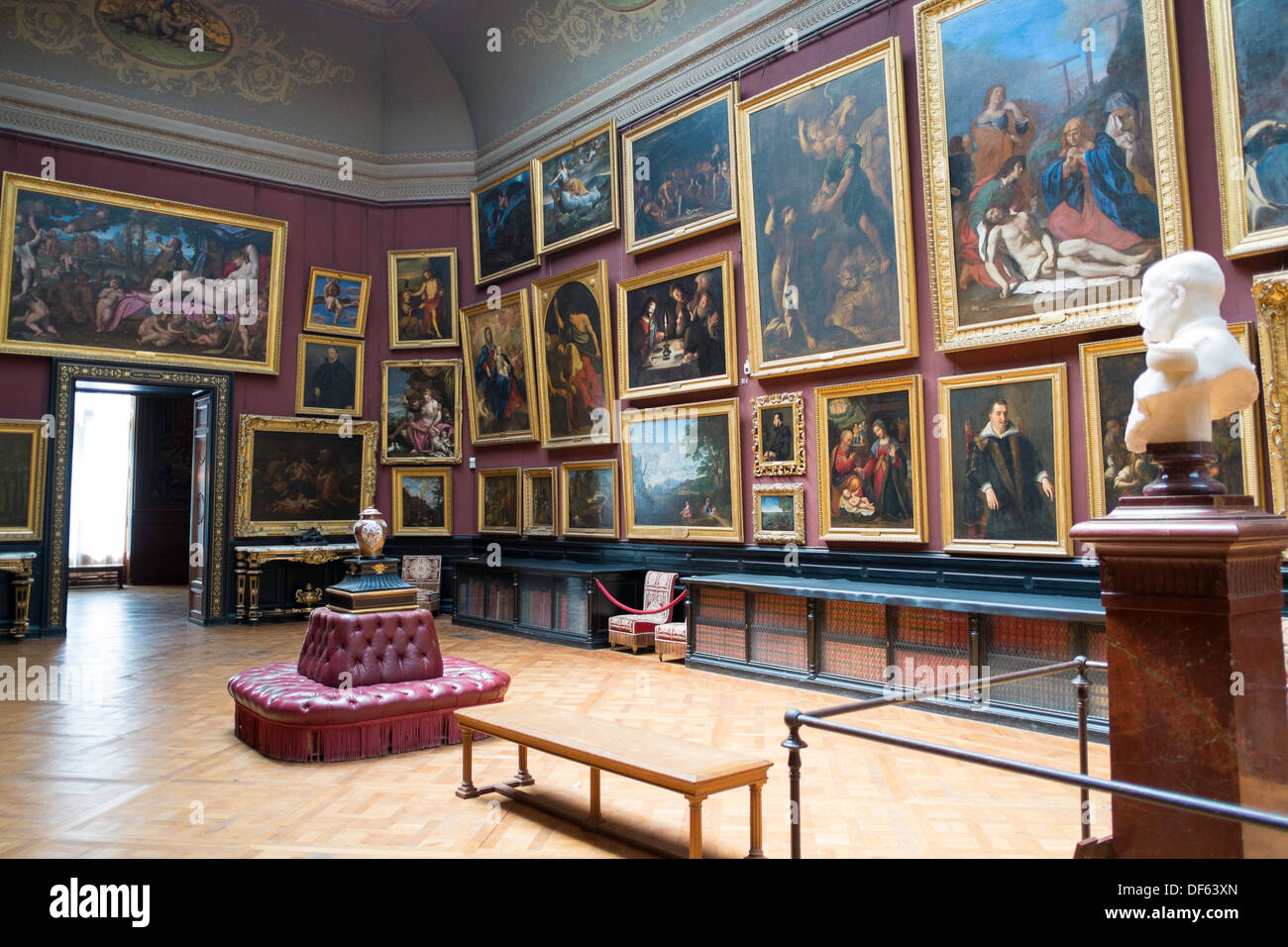 La galería de pintura del Musee Conde, Château de Chantilly, Chantilly, Francia Foto de stock