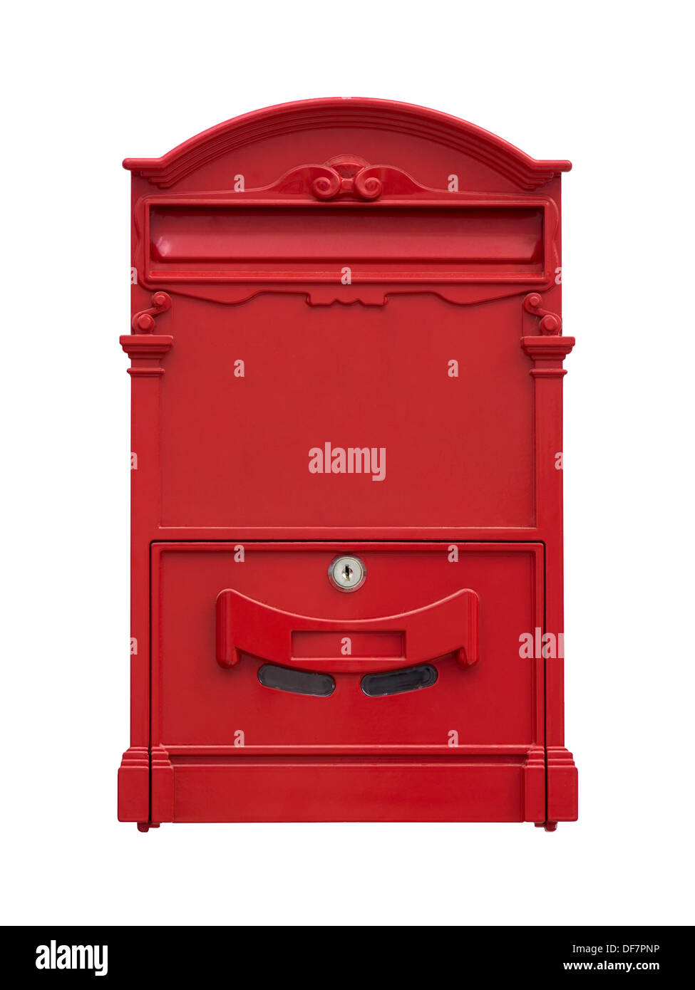 Aislar de mail box rojo sobre un fondo blanco. Foto de stock