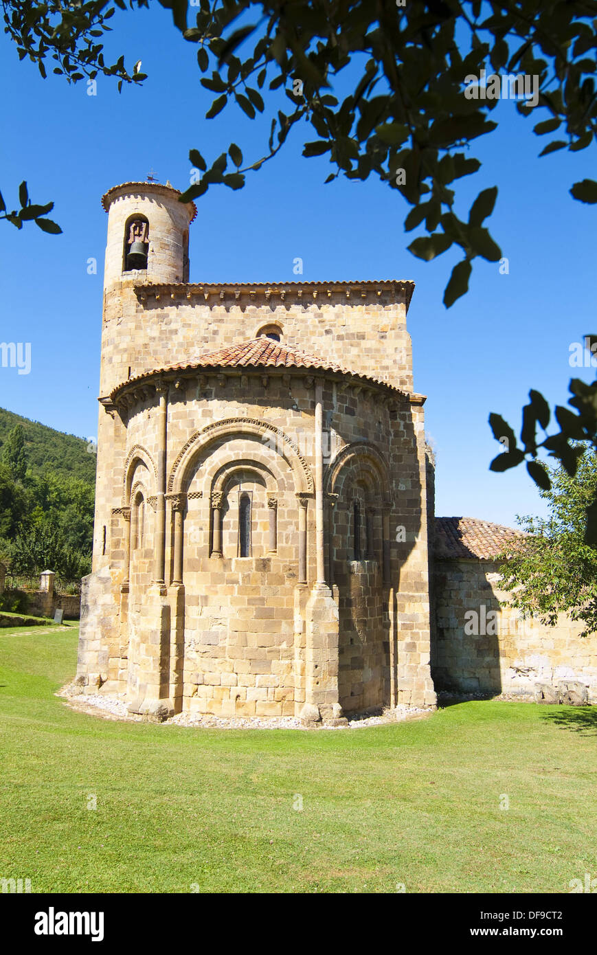 Foto de Colegiata de San Martín de Elines en Valderredible, Cantabria