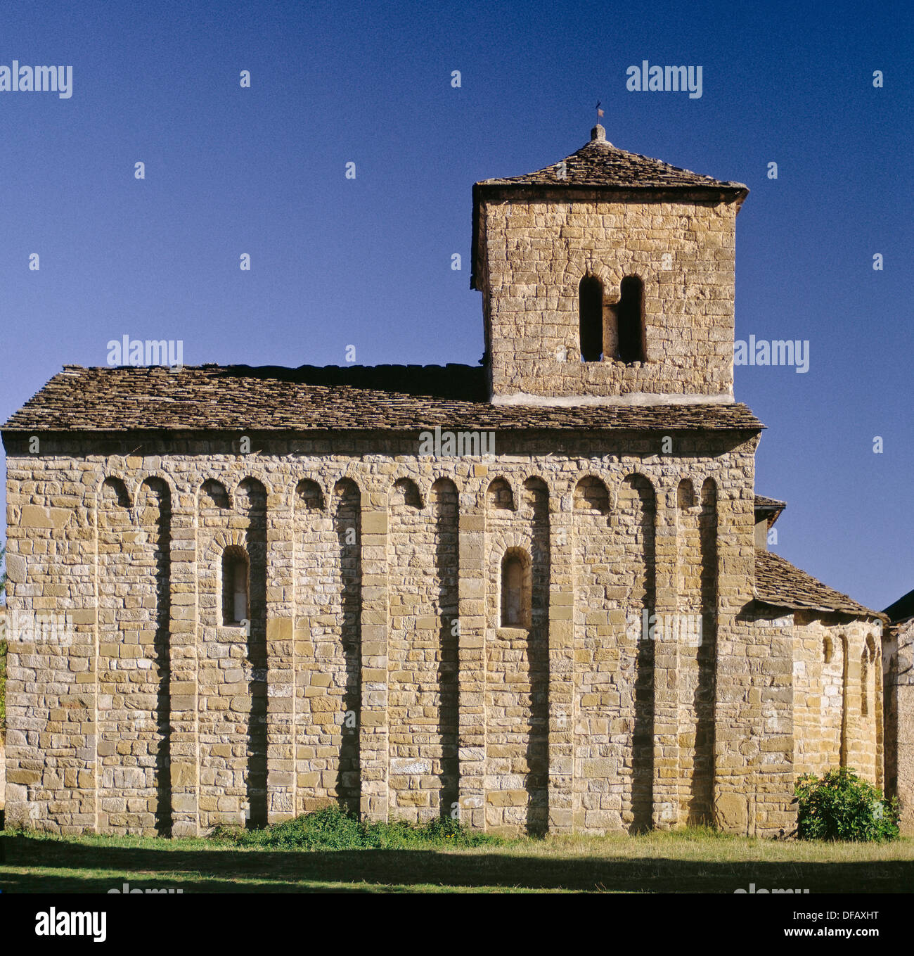 Iglesia rustica fotografías e imágenes de alta resolución - Alamy Iglesia rustica fotografías e imágenes de alta resolución - Alamy