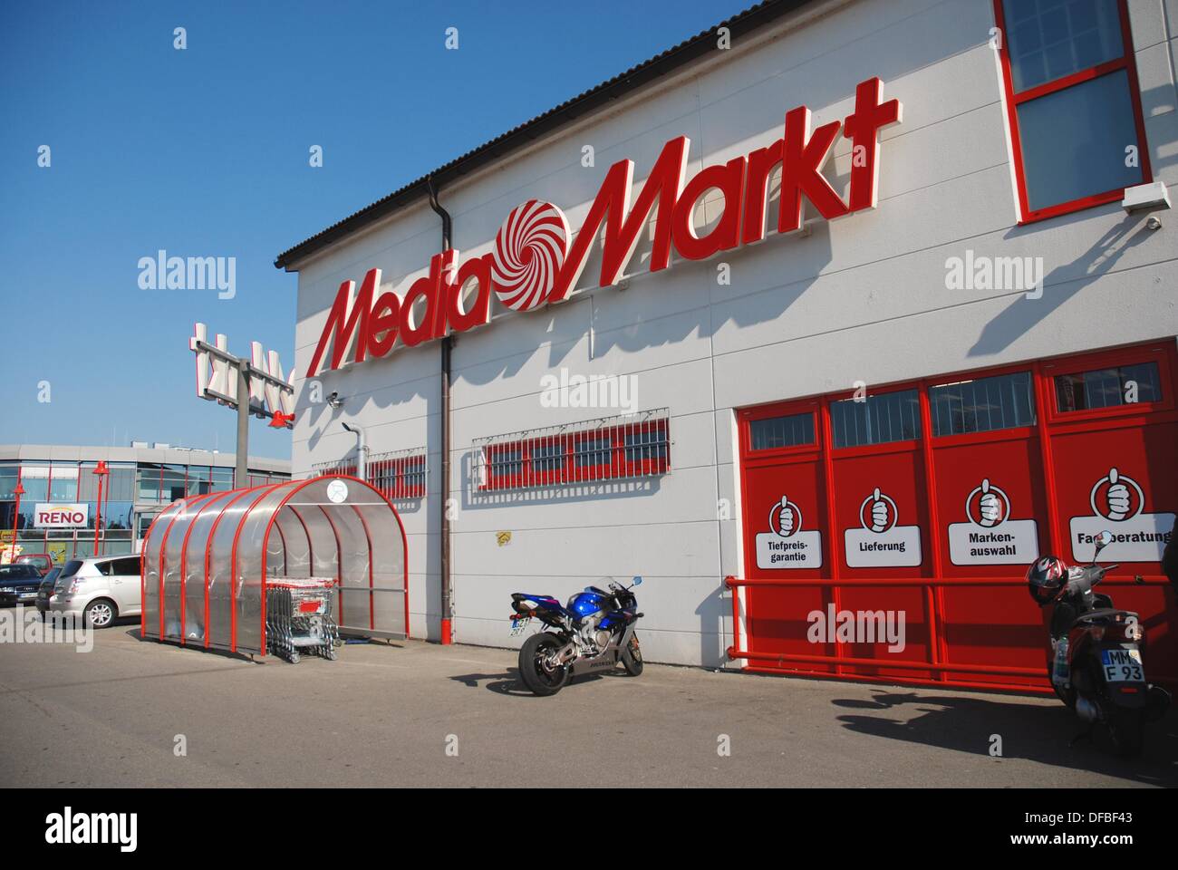 Tienda de Media Markt en Alemania Fotografía de stock - Alamy