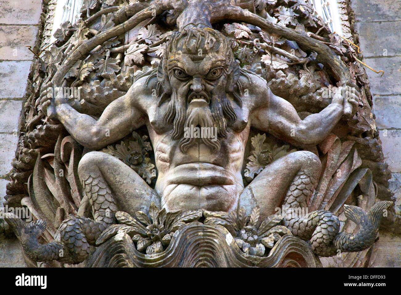 Triton Arch, el Palacio de Pena, en Sintra, Portugal, en el sur de Europa Occidental Foto de stock