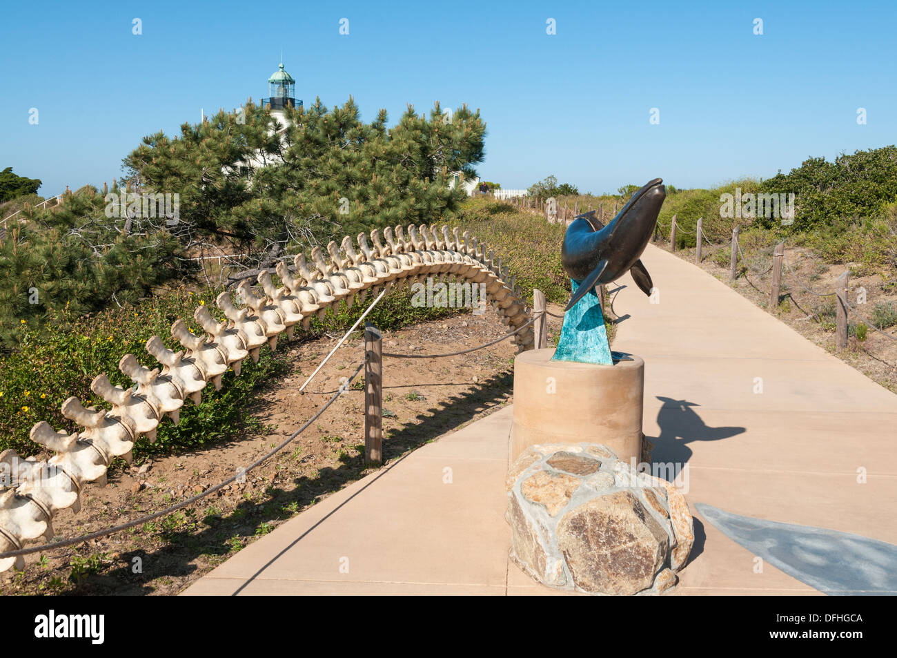 California, en San Diego, Point Loma, la ballena gris (Eschrichtius robustus) escultura por Carl Glowienke 1992 Foto de stock