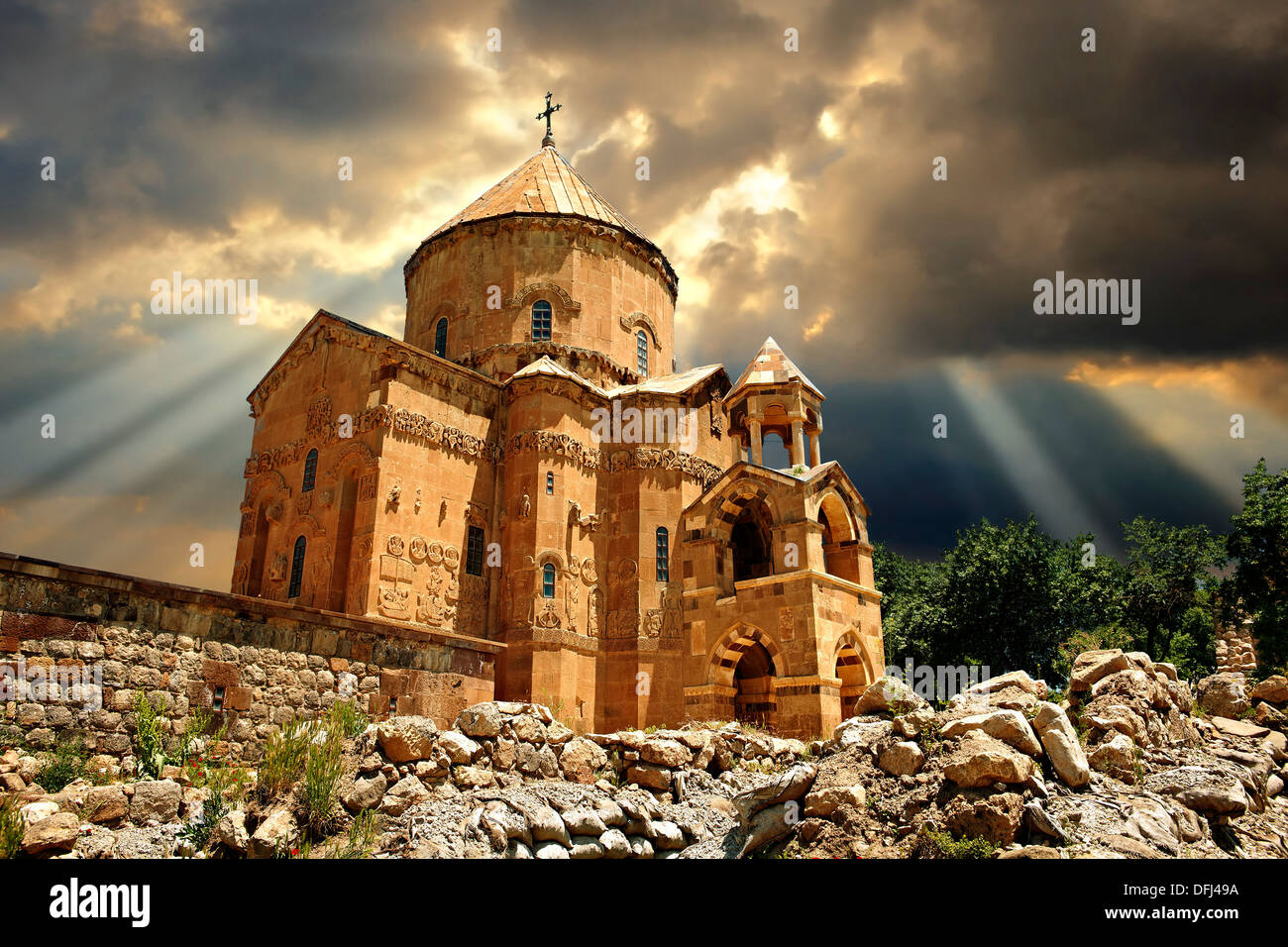 El siglo 10 la catedral ortodoxa armenia de la Santa Cruz, la isla de Akdamar, Lago van Foto de stock