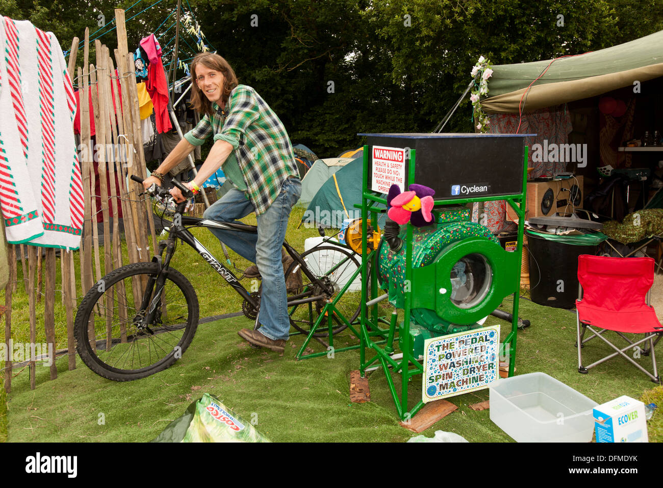 Pedalera lavadora fotografías e imágenes de alta resolución - Alamy