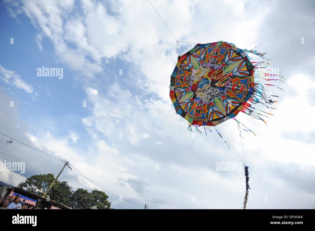 Gran festival de cometas en Sumpango, Sacatepequez departamento en Guatemala el día de los muertos. Foto de stock
