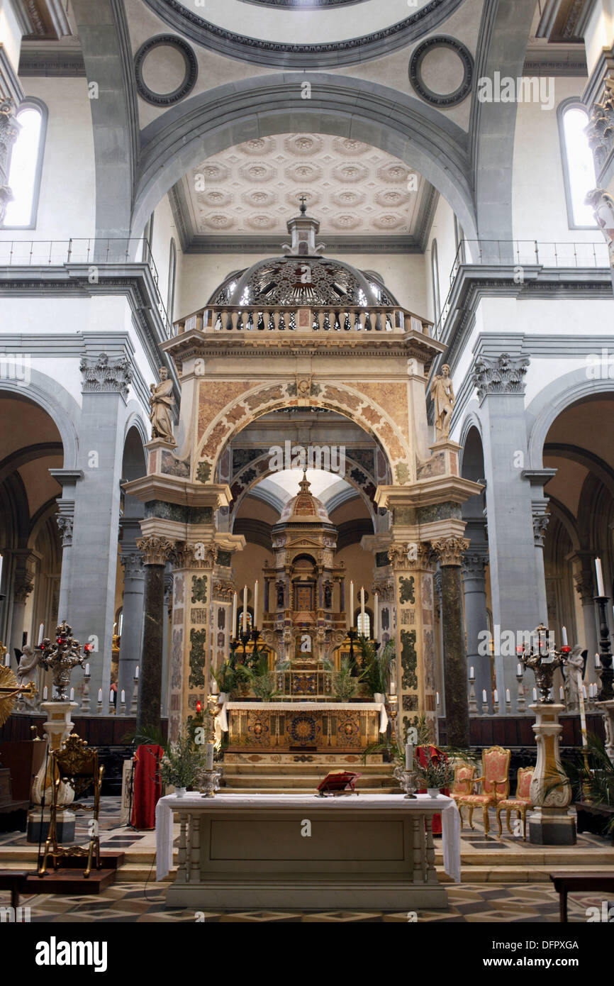 Basilica di santo spirito fotografías e imágenes de alta resolución - Alamy