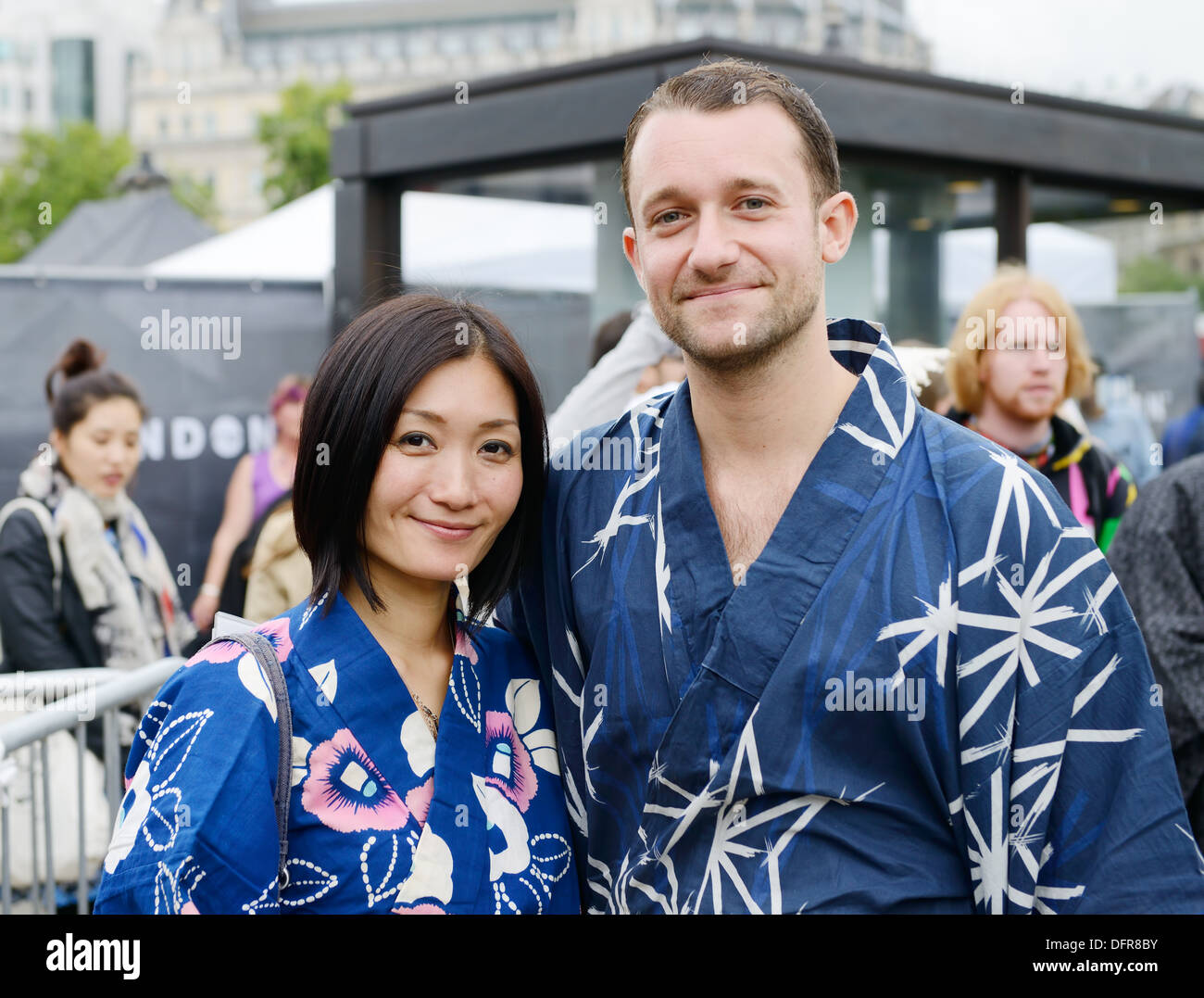 Kimono japones hombre fotografías e imágenes de alta resolución - Página 2  - Alamy