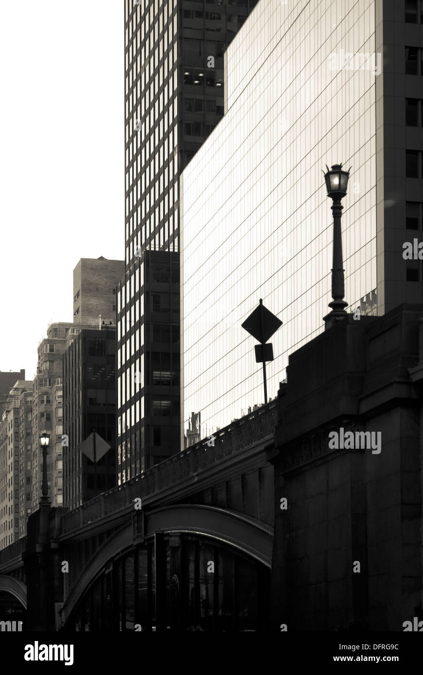 El viaducto de la calle de Nueva York, y en la zona de Grand Central Terminal. Foto de stock