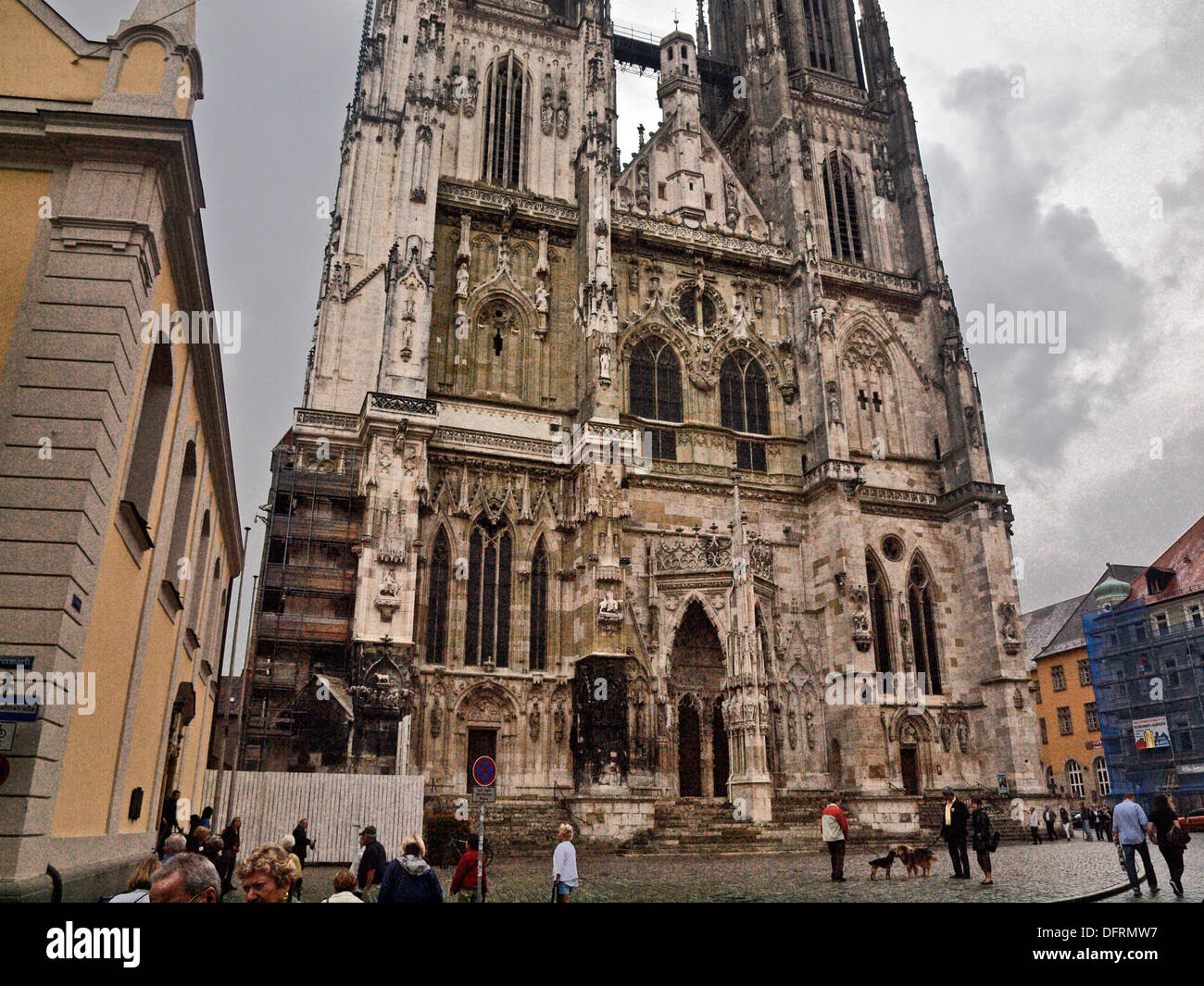Regensburger Dom gótica de la fachada occidental de la Catedral de Regensburg, Regensburg, Alemania Foto de stock