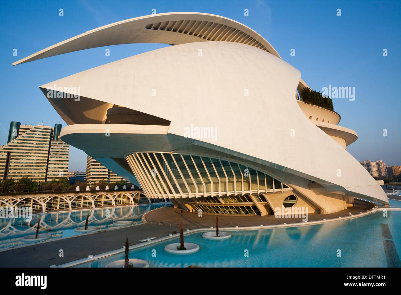 La Reina Sofía, Palacio de las artes, de la ciudad de Las Artes y las  Ciencias, Valencia, Comunidad Valenciana, España Fotografía de stock - Alamy