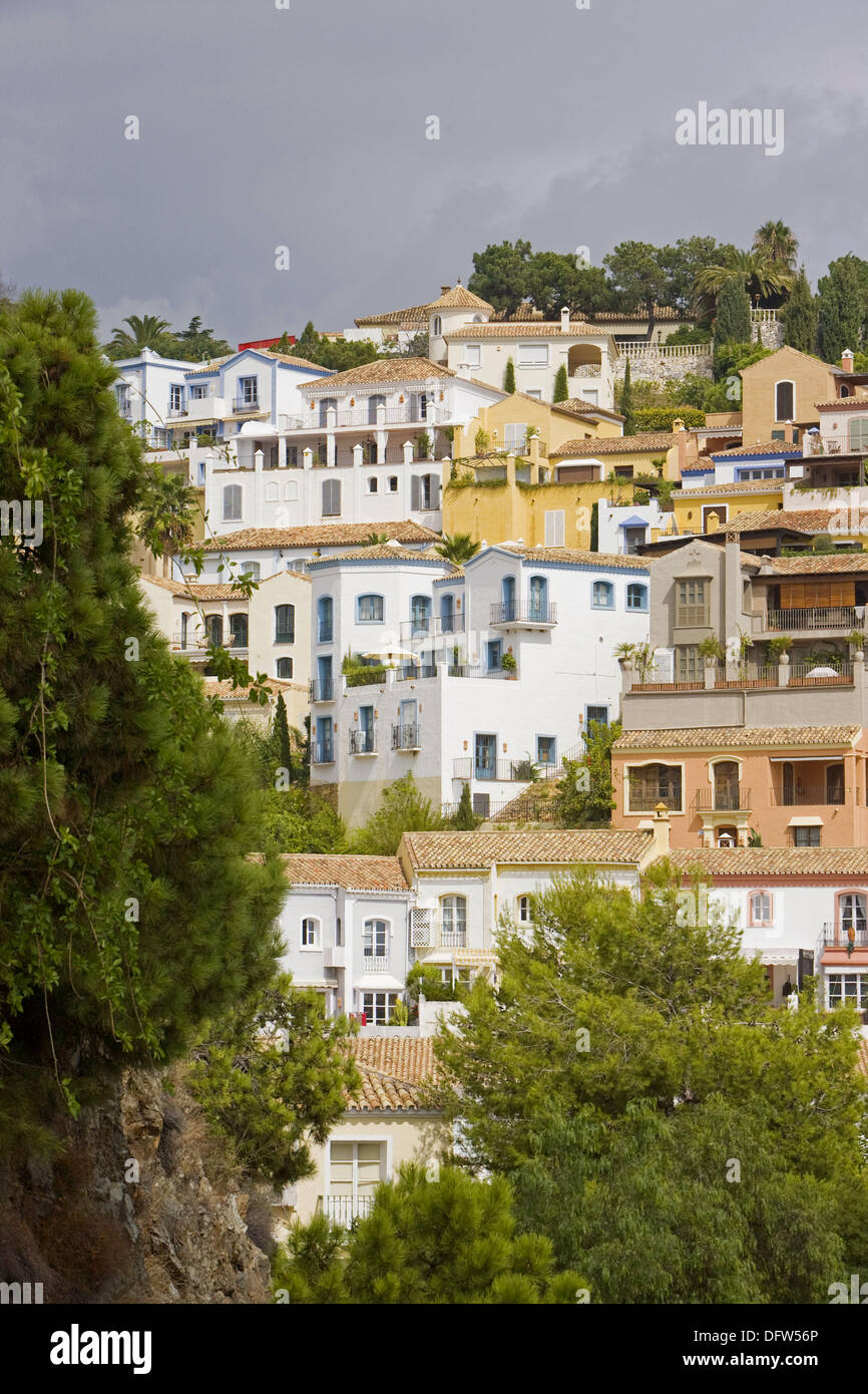 La Perla de La Heredia, desarrollo urbano de Marbella. Costa del Sol,  Málaga, Andalucía, España Fotografía de stock - Alamy