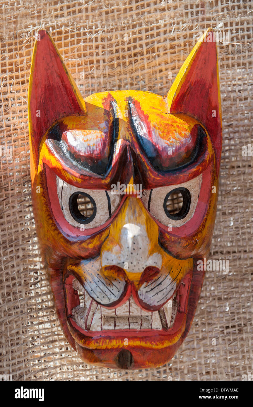 Máscara de indio, Quito, Provincia de Pichincha, Ecuador Fotografía de  stock - Alamy