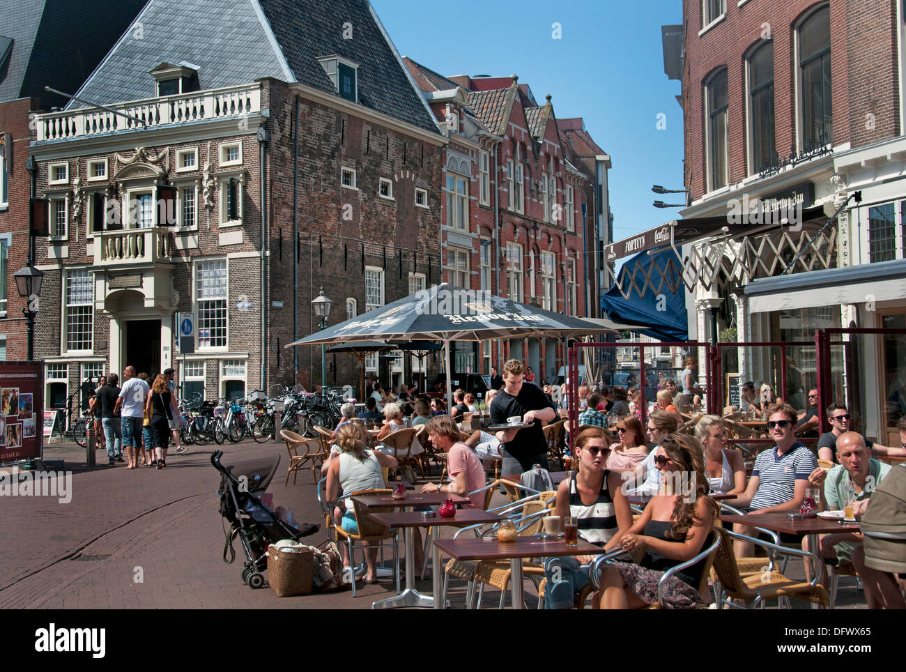 Grote Markt de Haarlem Holanda Holanda Ciudad Foto de stock