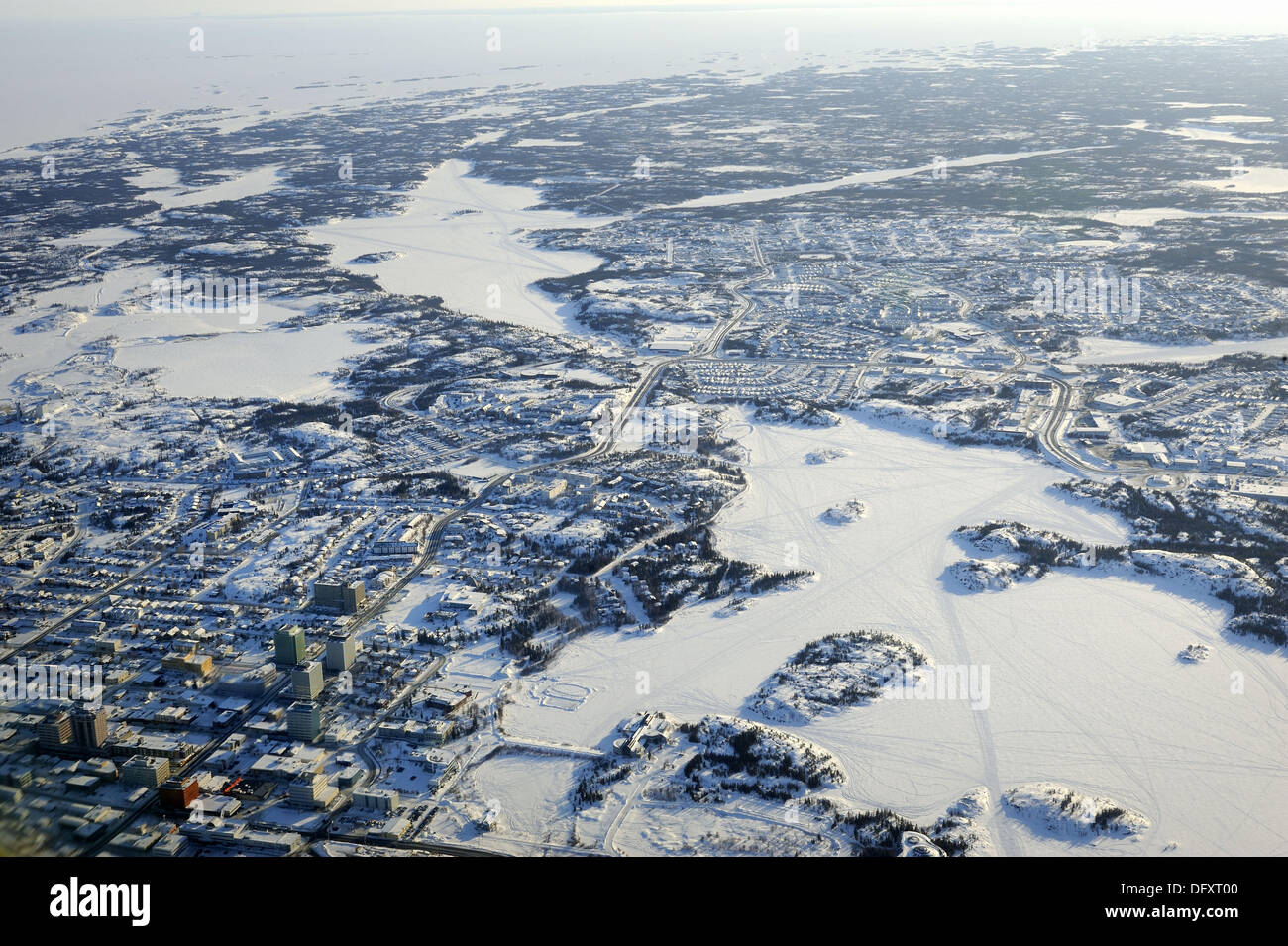 Vista aérea de Yellowknife, Territorios del Noroeste, Canadá Foto de stock
