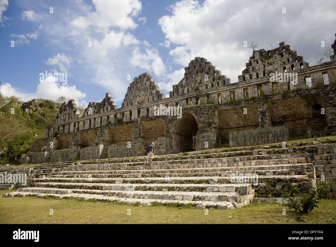 Casa de los pájaros, precolombinas ruinas Mayas de Uxmal. Yucatán, México  Fotografía de stock - Alamy
