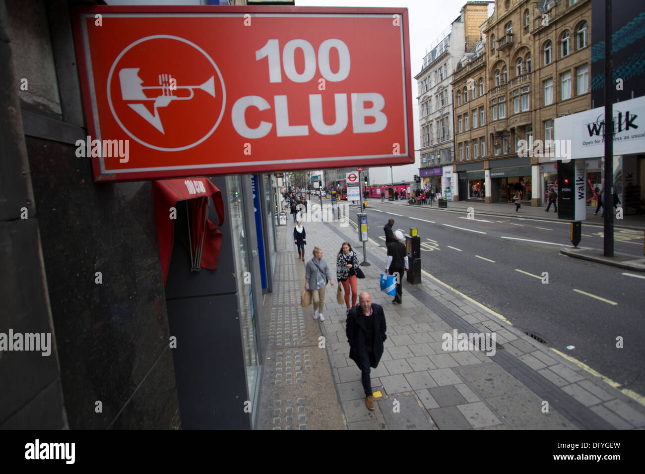 100 Club de Oxford Street London Jazz indie y el club de la comedia Foto de stock