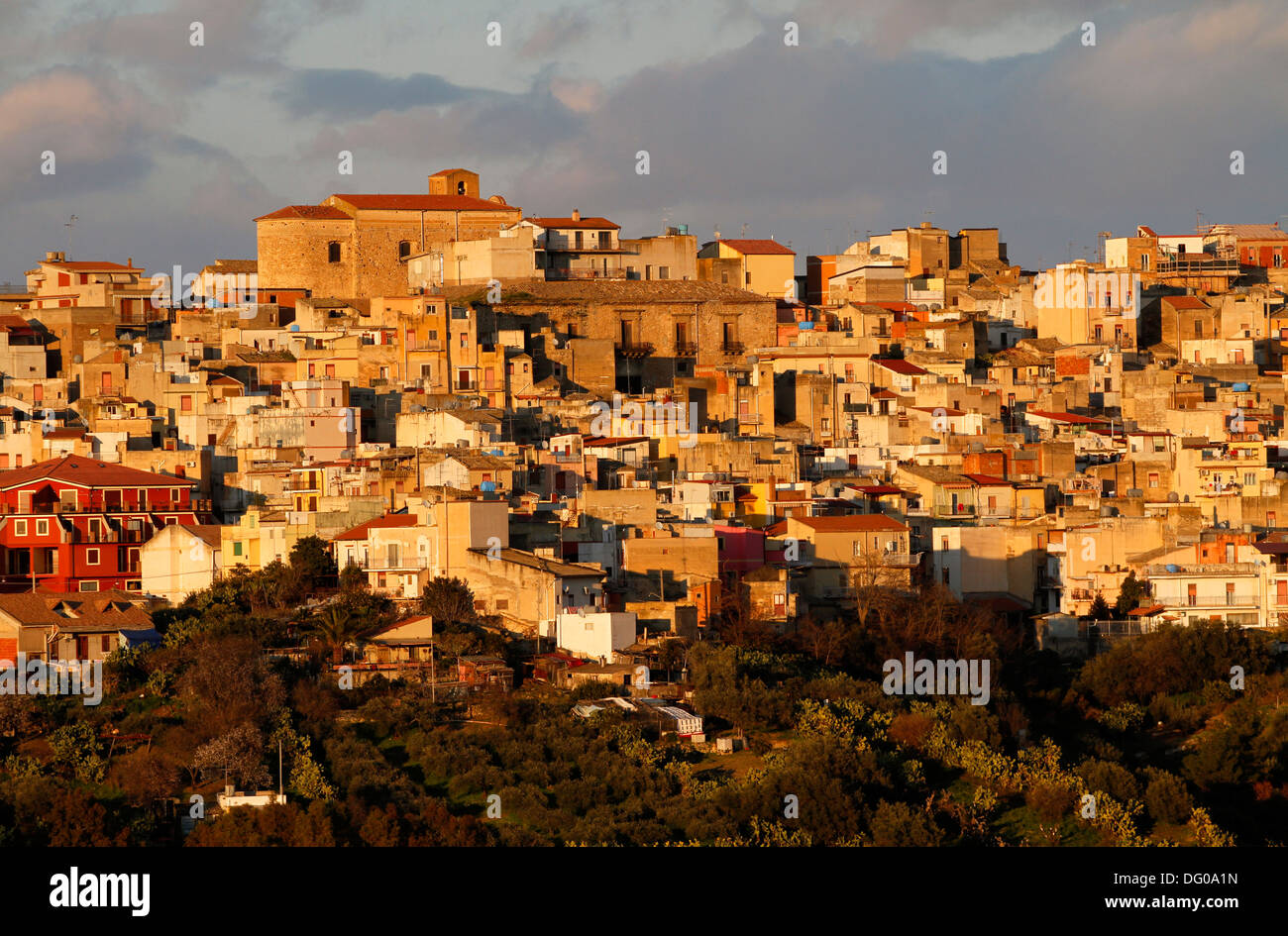 Regalbuto, localidad de la Provincia de Enna, Sicilia, Italia Foto
