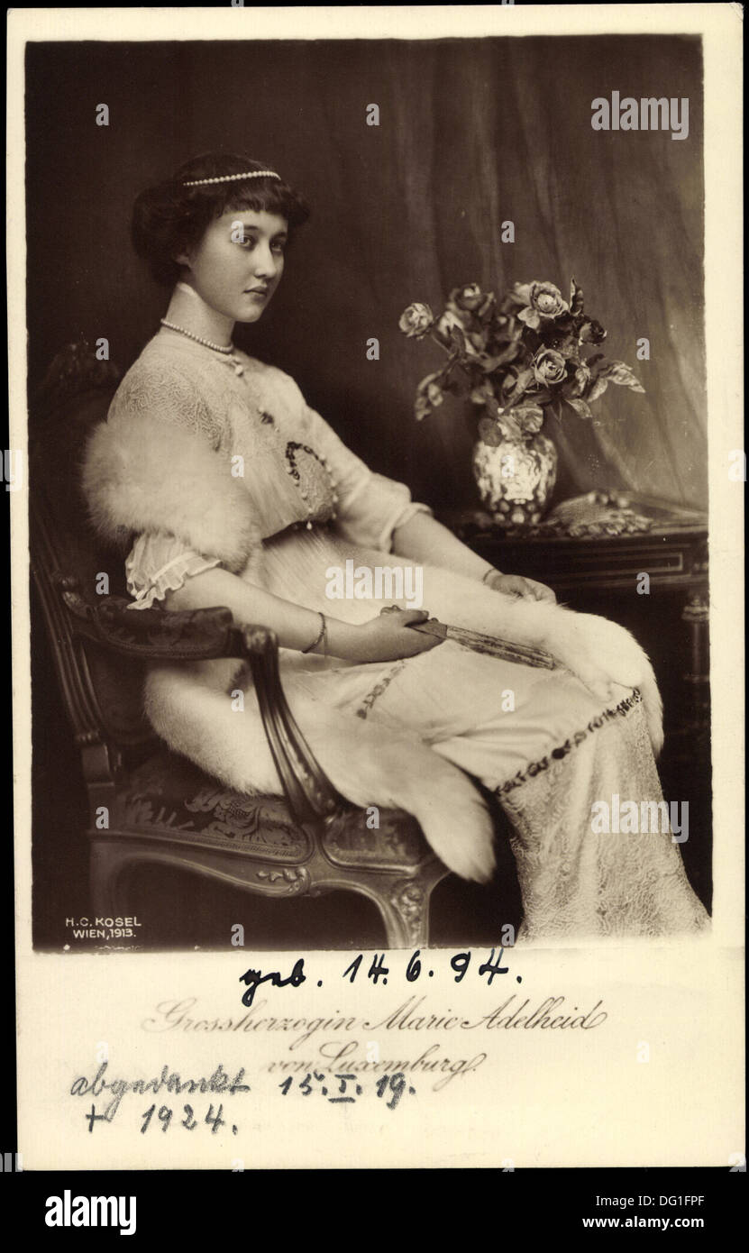 Ak Großherzogin Marie Adelheid von Luxemburg Sitzportrait; Foto de stock