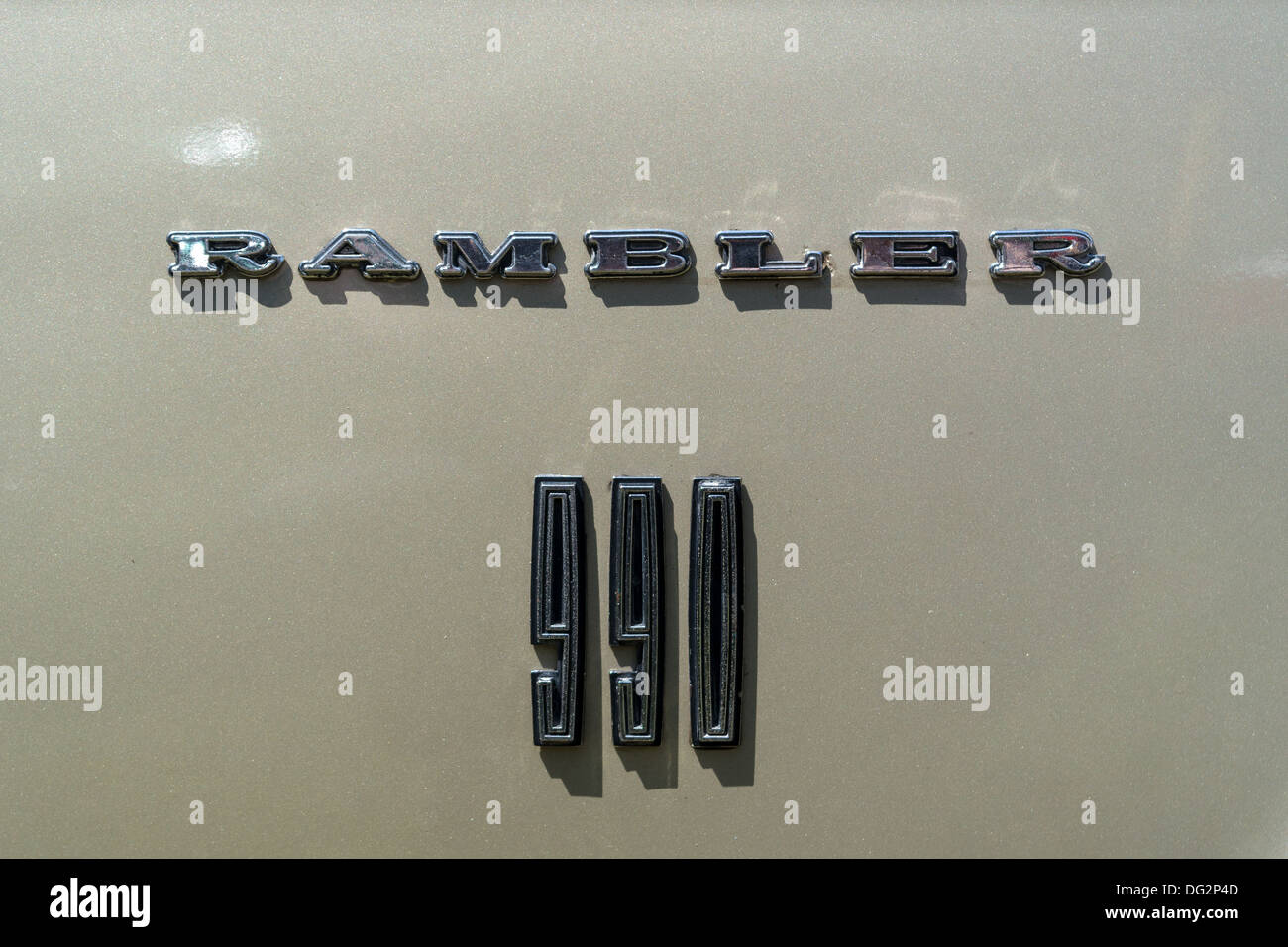 El emblema de un automóvil de tamaño completo Rambler Ambassador 990 Foto de stock