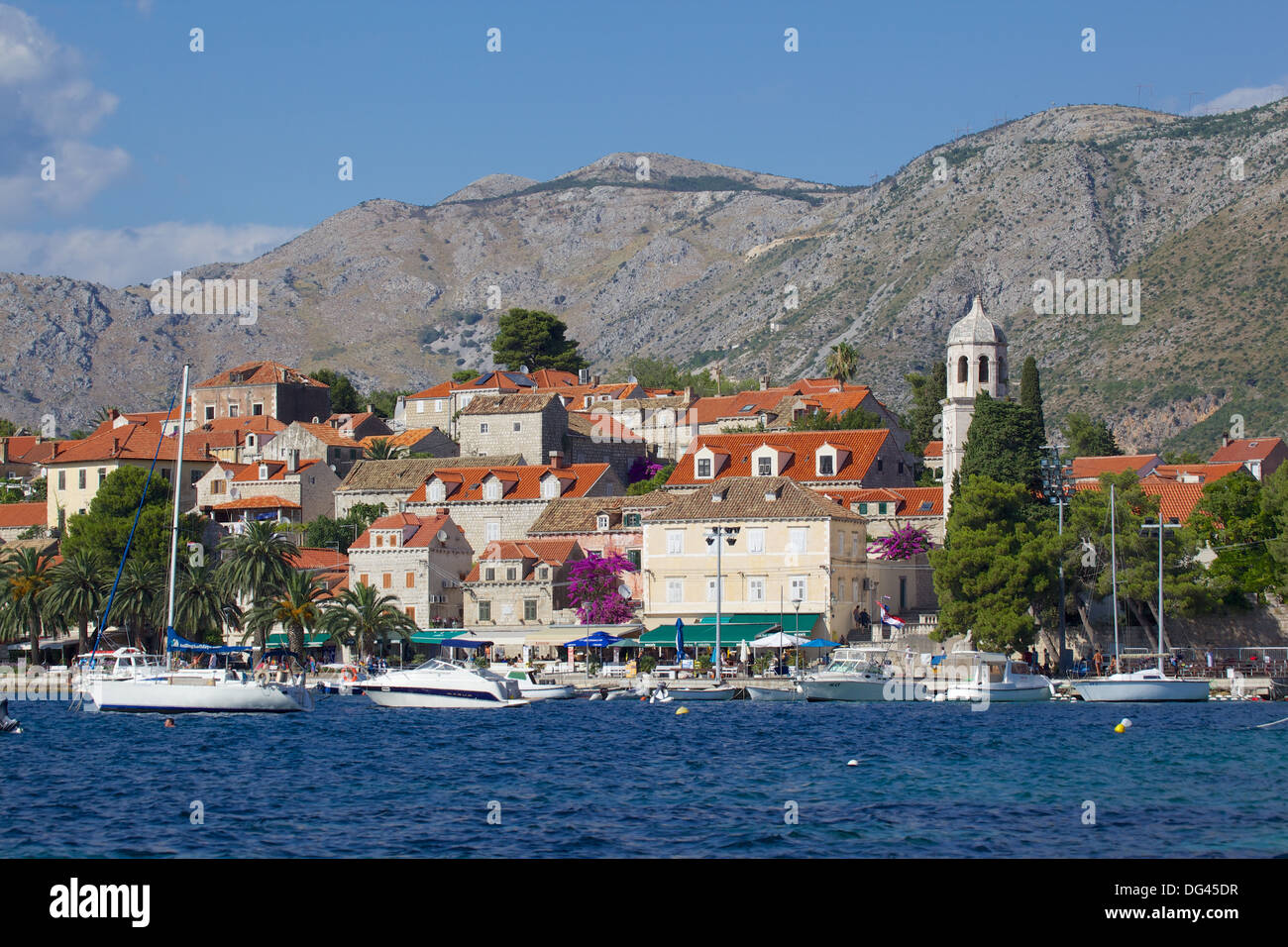 Vista de la Ciudad Vieja, Cavtat, Dubrovnik Riviera, la costa Dálmata, Dalmacia, Croacia, Europa Foto de stock