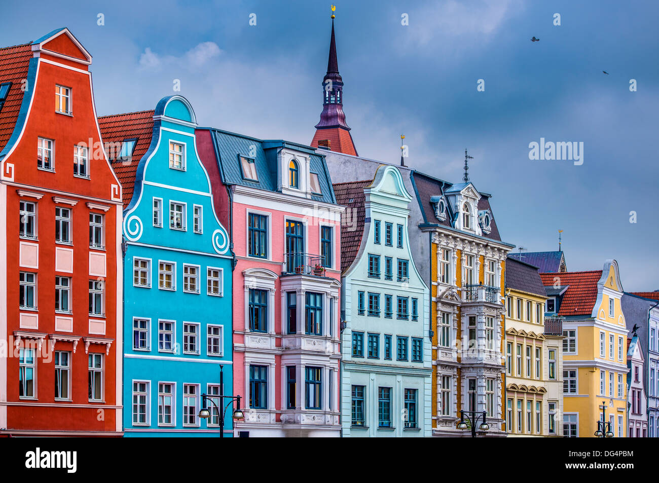 Edificios históricos en Rostock, Alemania. Foto de stock