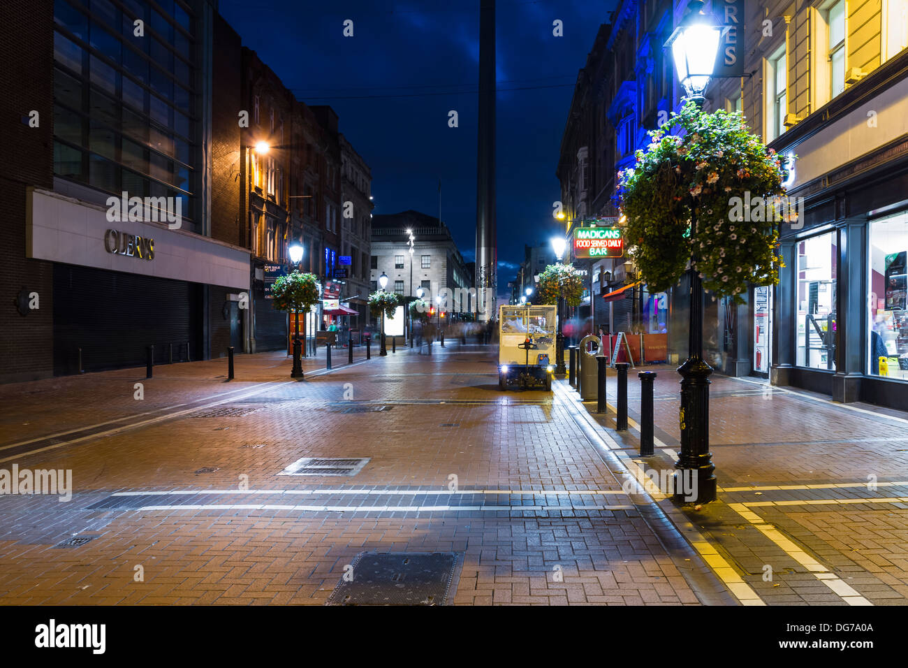 Talbot Street en Dublín, Irlanda Foto de stock
