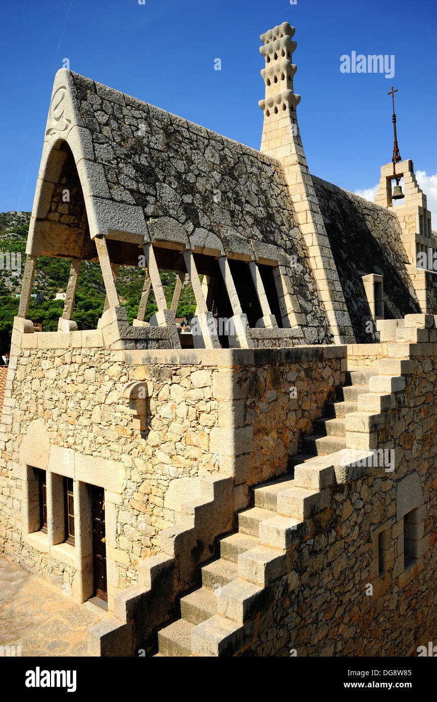 Celler Güell, las Bodegas Güell, Antoni Gaudí i Cornet y Francesc