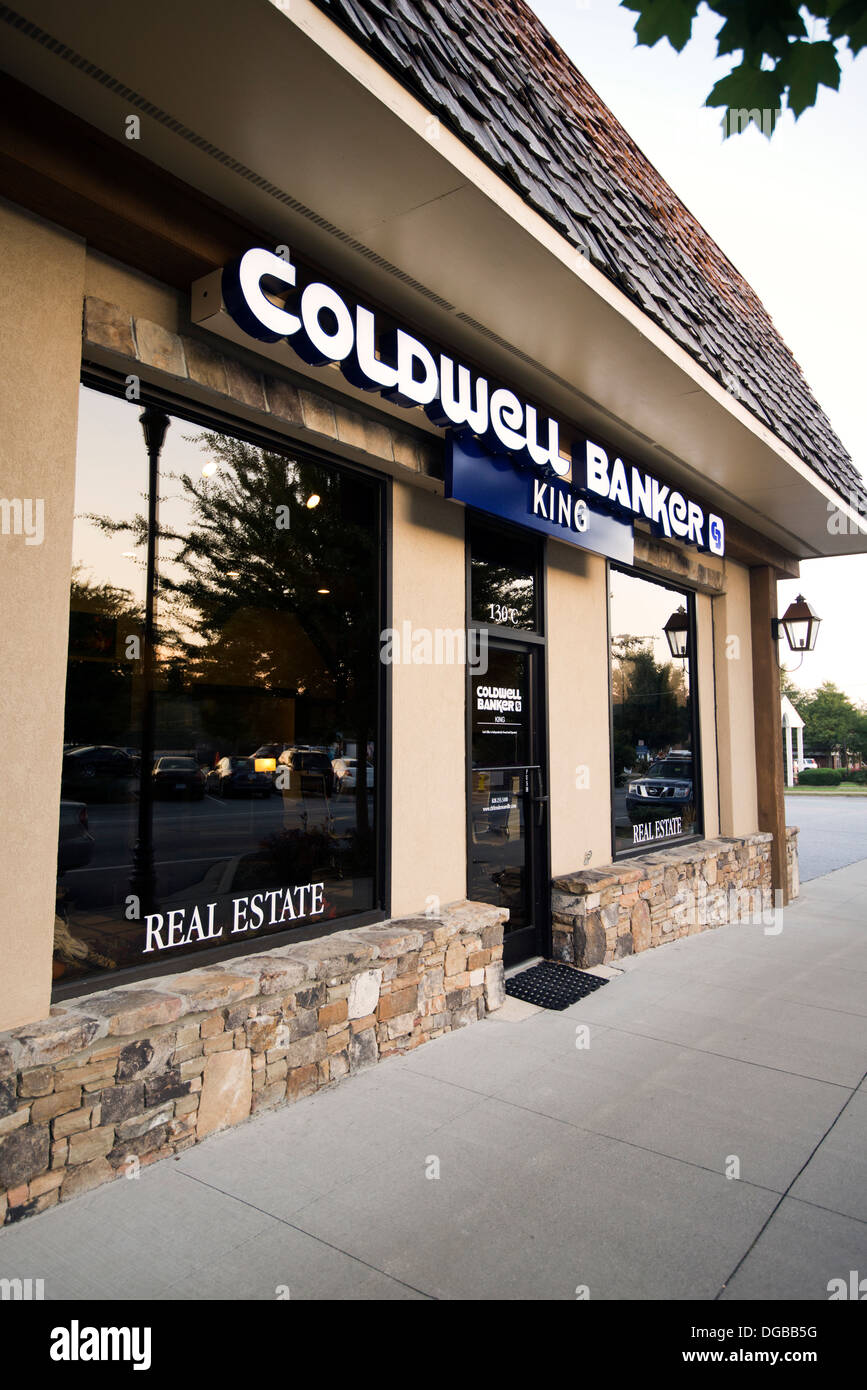 Delante de una finca fotografías e imágenes de alta resolución Alamy