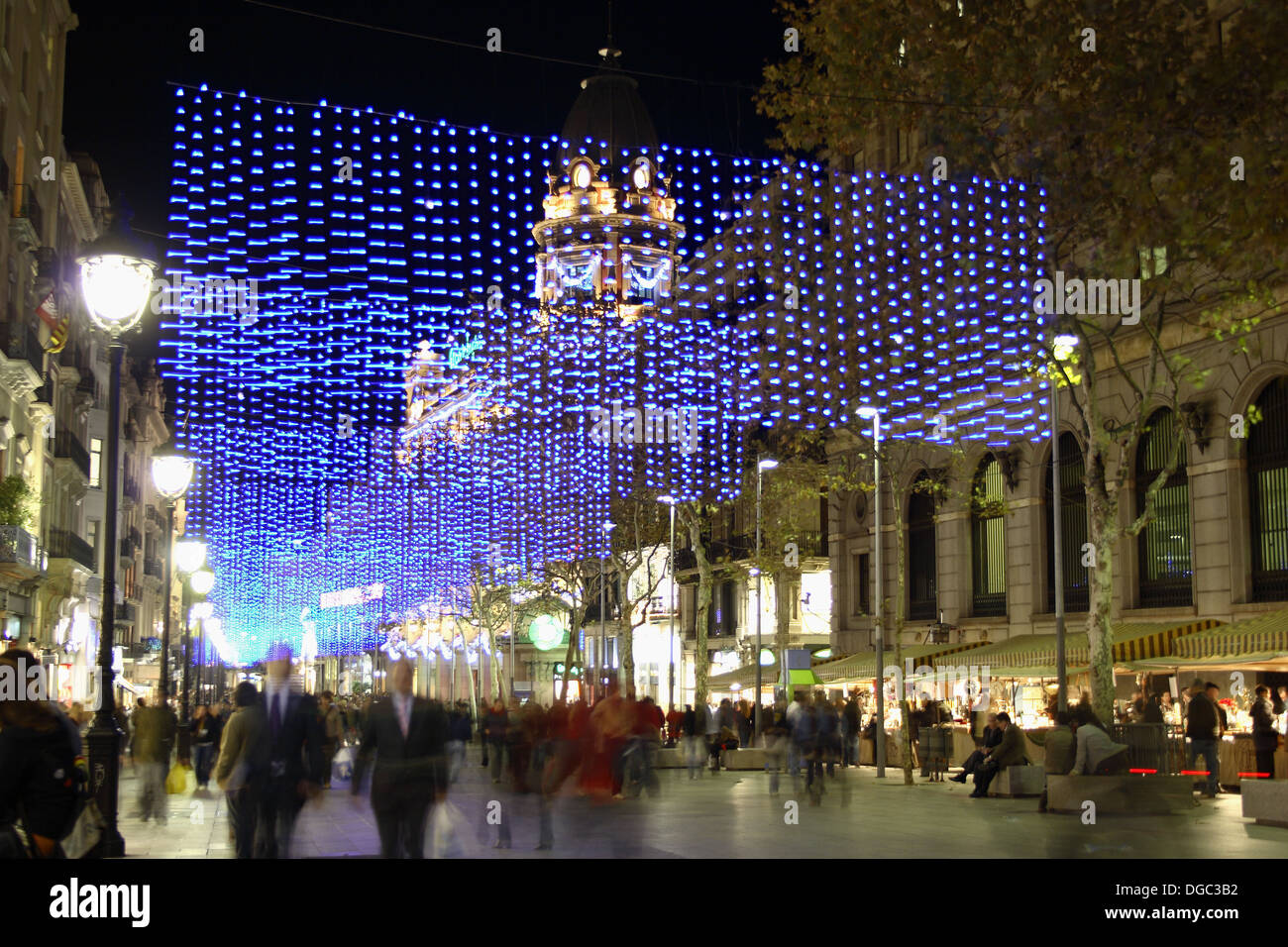 Las luces de Navidad en el Portal de l'Àngel, Barcelona. Cataluña, España  Fotografía de stock - Alamy