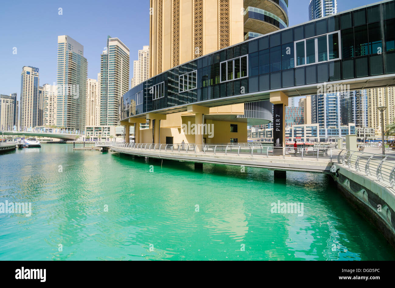 Detalle paseo de Dubai Marina, Dubai, Emiratos Árabes Unidos. Foto de stock