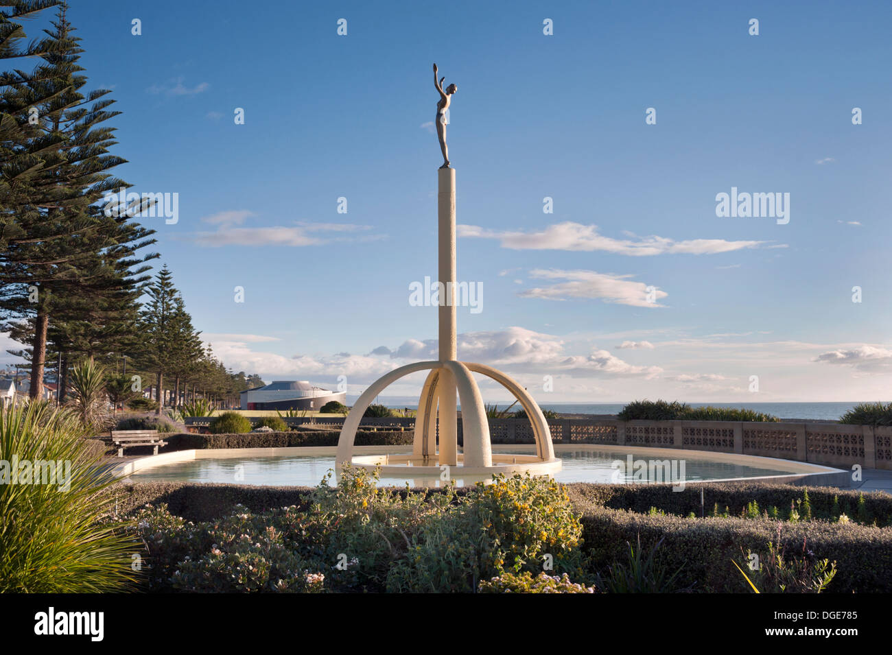 Napier, Isla del Norte, Nueva Zelanda. El espíritu de Napier escultura por Frank Szirmay 1971. Foto de stock