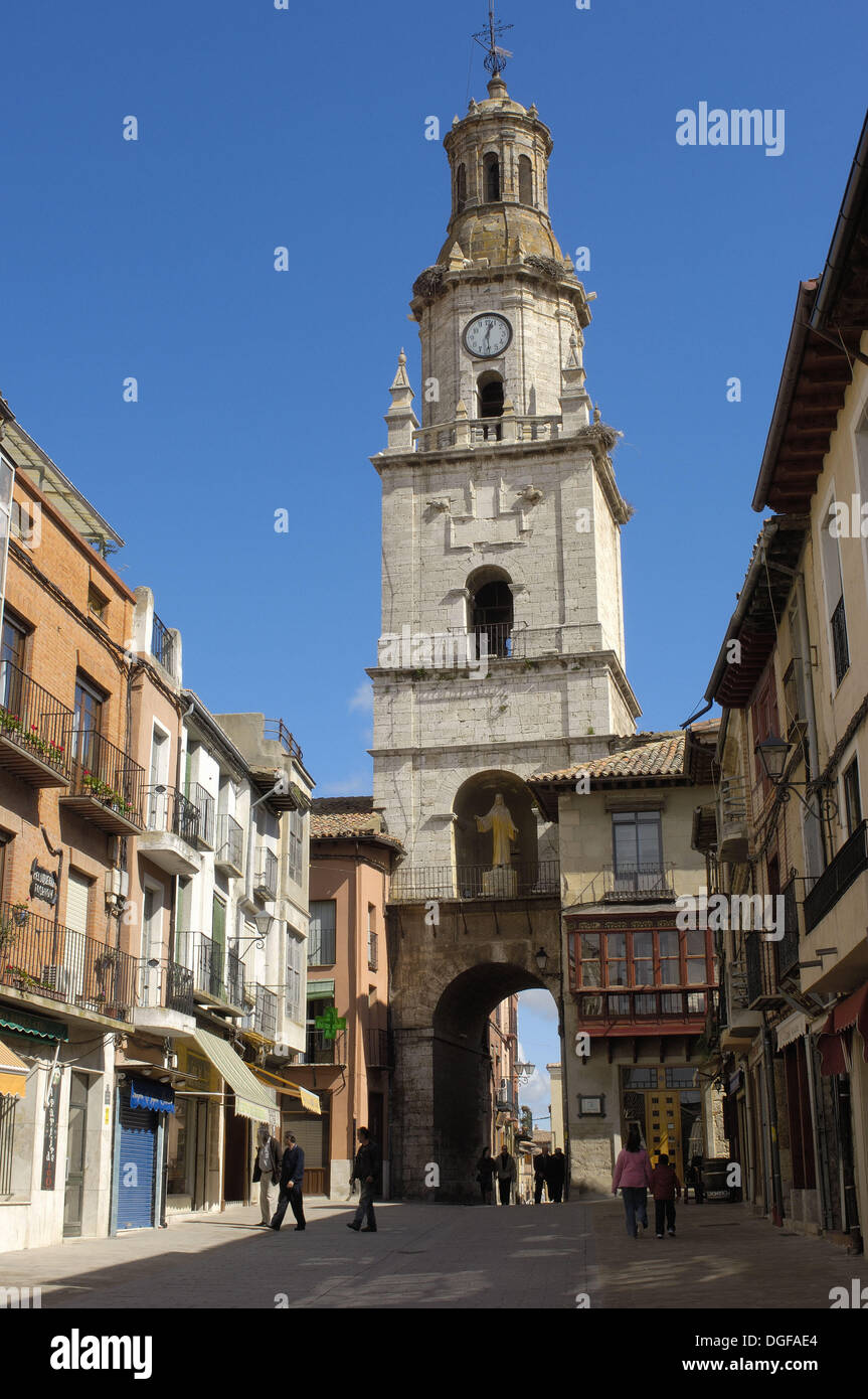 La Plaza Mayor y de la torre y el Arco del Reloj. Toro. La provincia de  Zamora. España Fotografía de stock - Alamy
