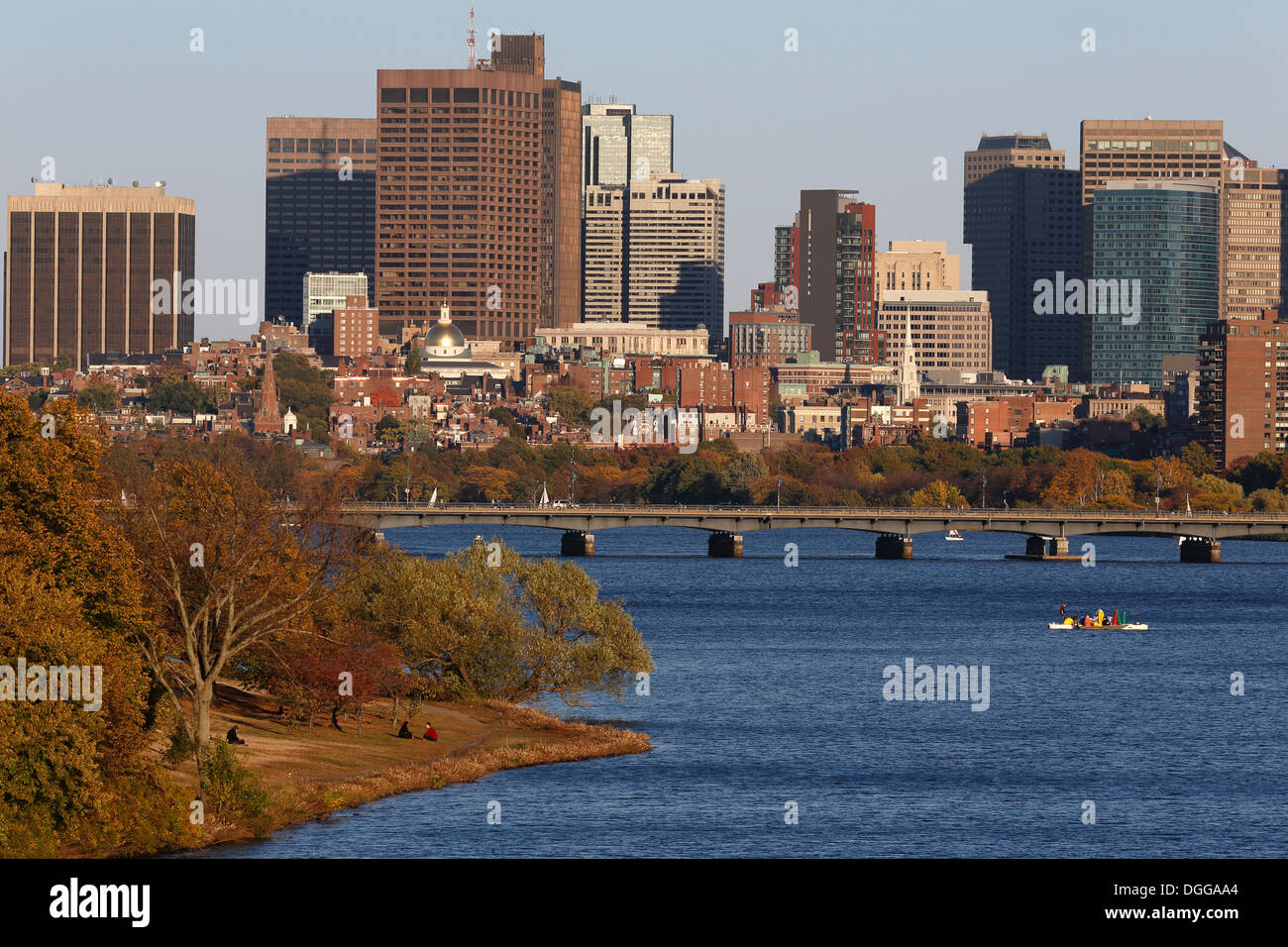 Charles River, Beacon Hill, el horizonte, Boston, Massachusetts Foto de stock