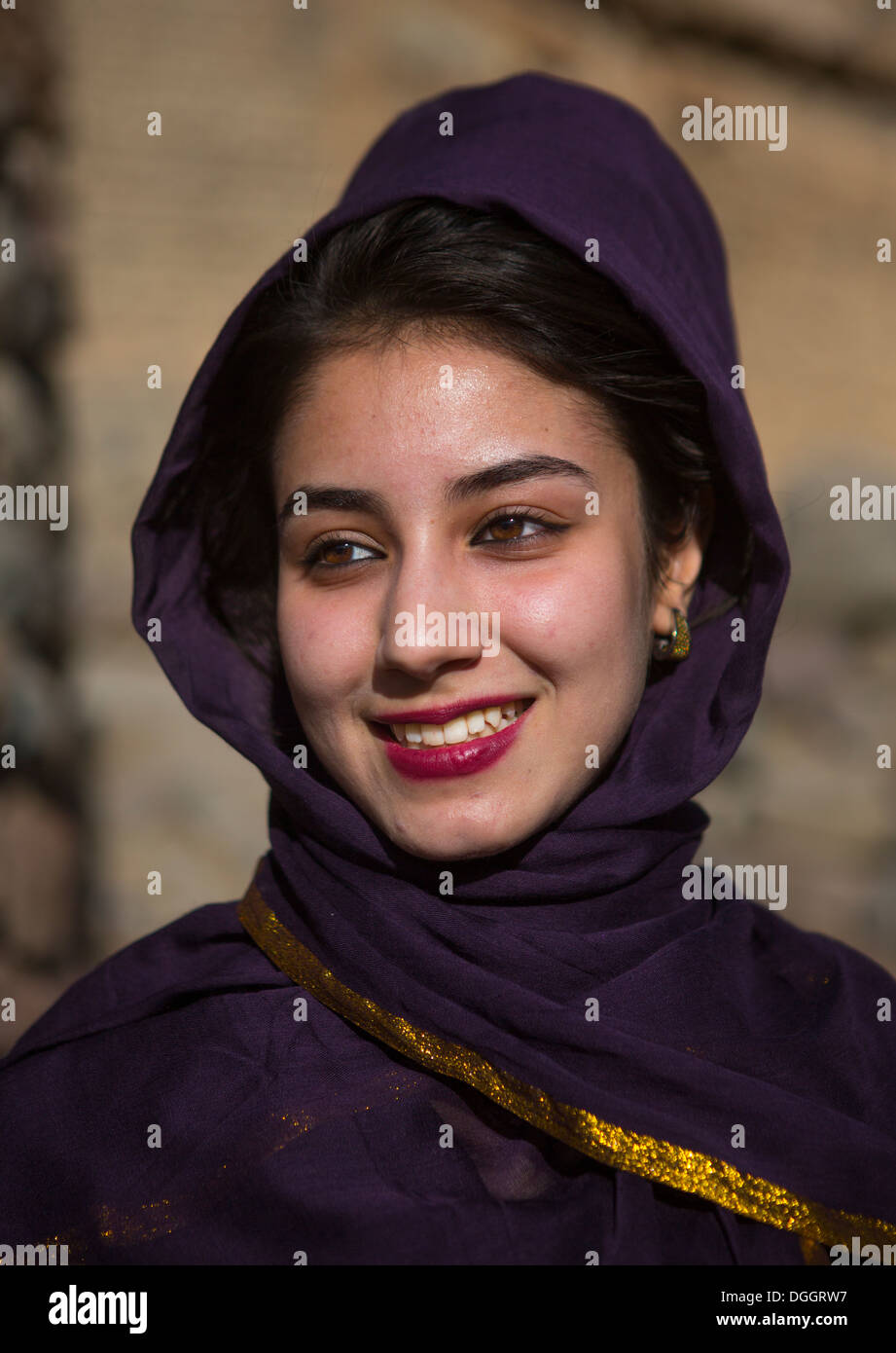 Joven kurda, Kandovan, Irán Foto de stock