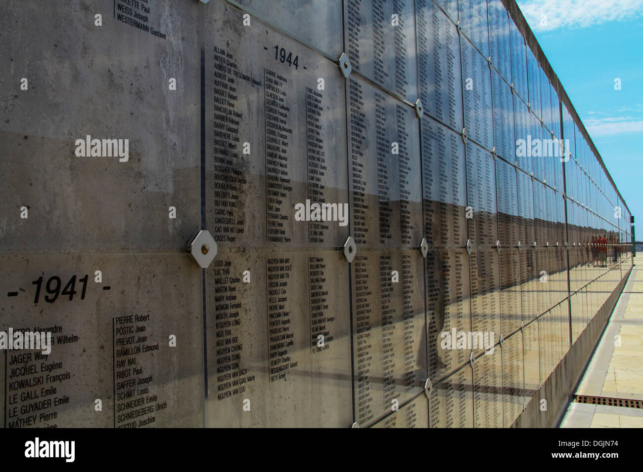 Lista de los nombres de los soldados caídos, Memorial de la Legión Extranjera Francesa durante la guerra de Indochina, Frejus, Riviera Francesa, Francia Foto de stock