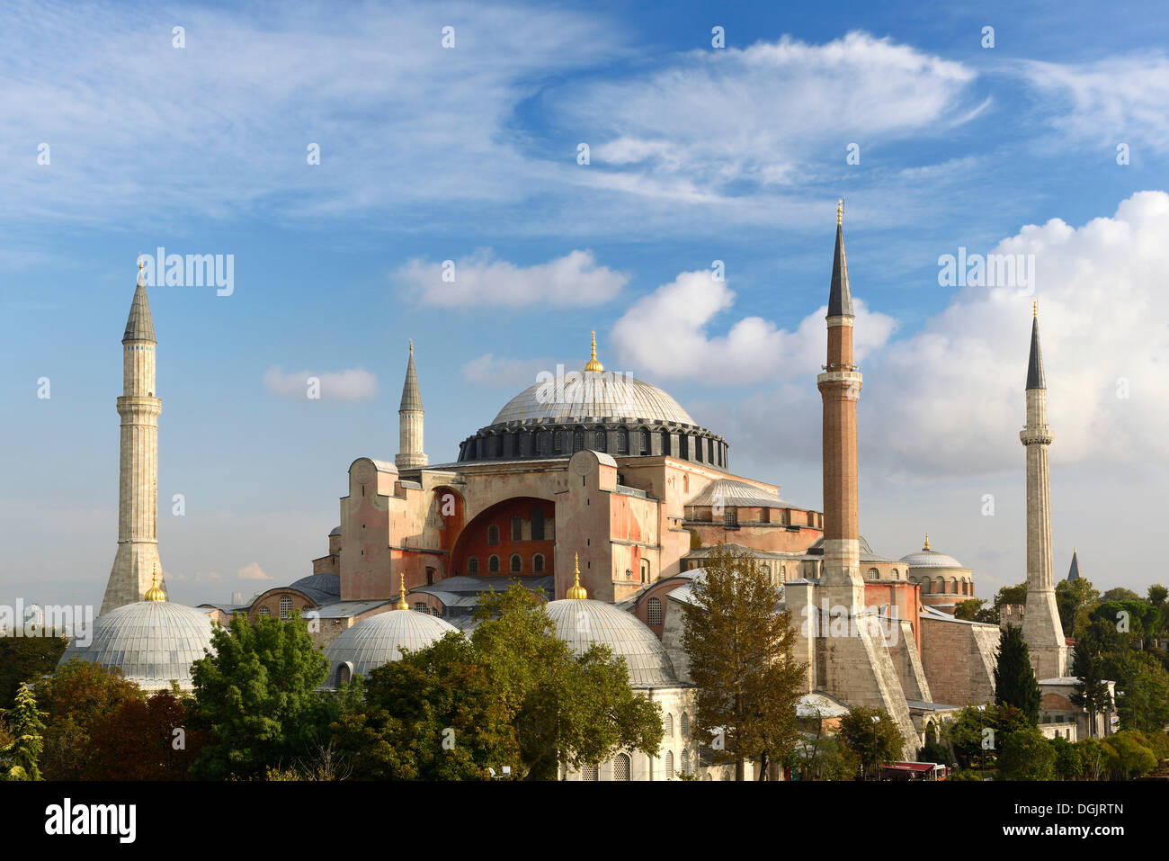 Hagia Sophia, el Ayasofya, Sitio de Patrimonio Cultural Mundial de la UNESCO, en Estambul, en la parte europea, provincia de Estambul, Turquía, el lado europeo Foto de stock