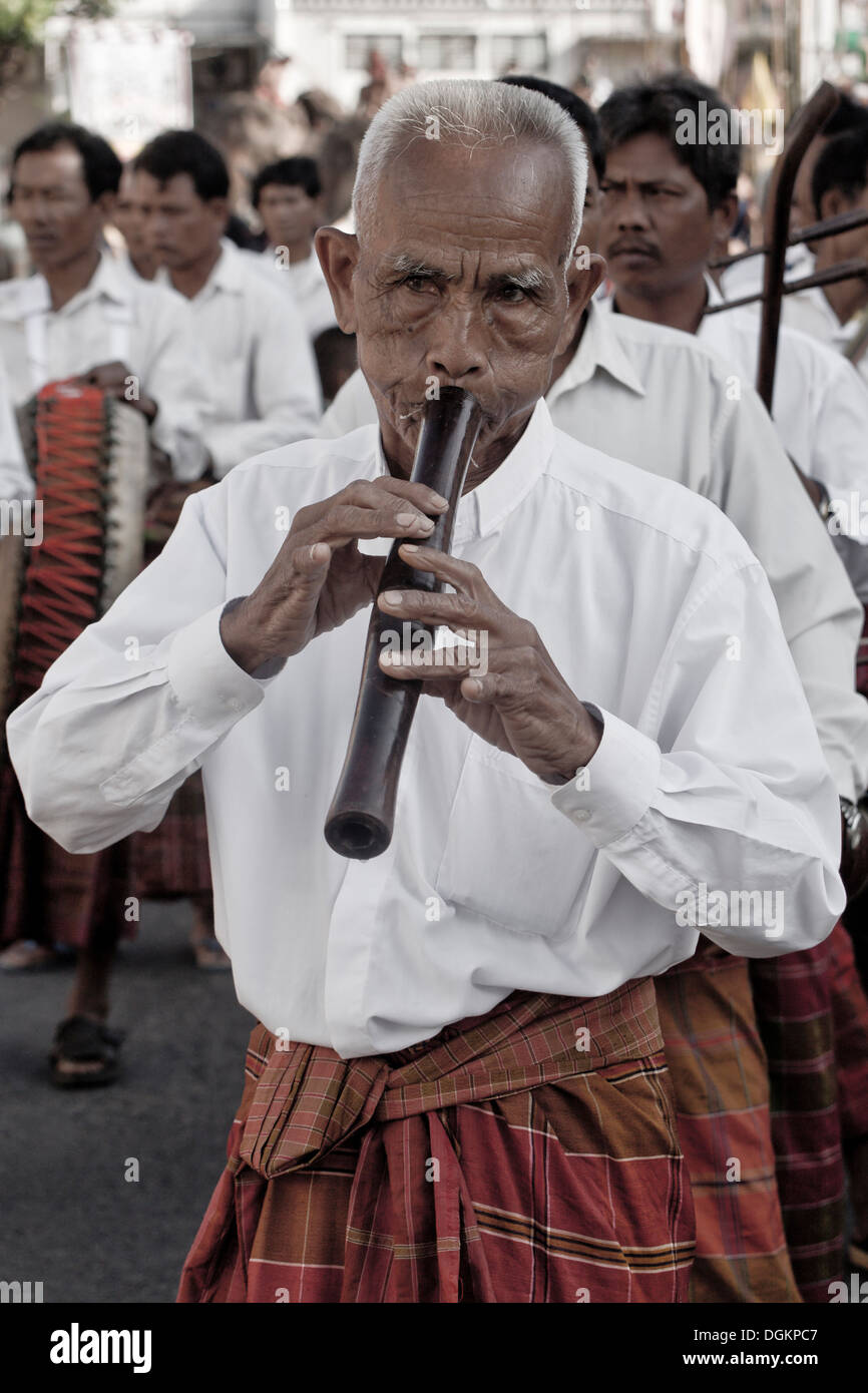 Flautas tradicionales de tailandia fotografías e imágenes de alta resolución Alamy