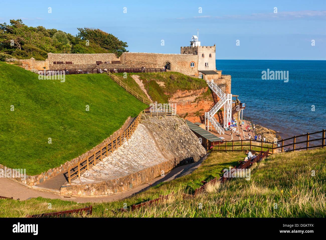 Escalera de Jacob y la muralla del castillo. Foto de stock