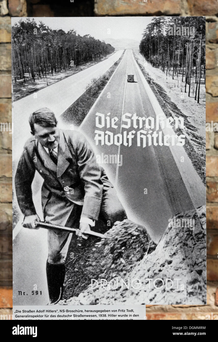 Las calles de Adolf Hitler, panfleto Nazi, la Topografía del Terror, Berlín Foto de stock