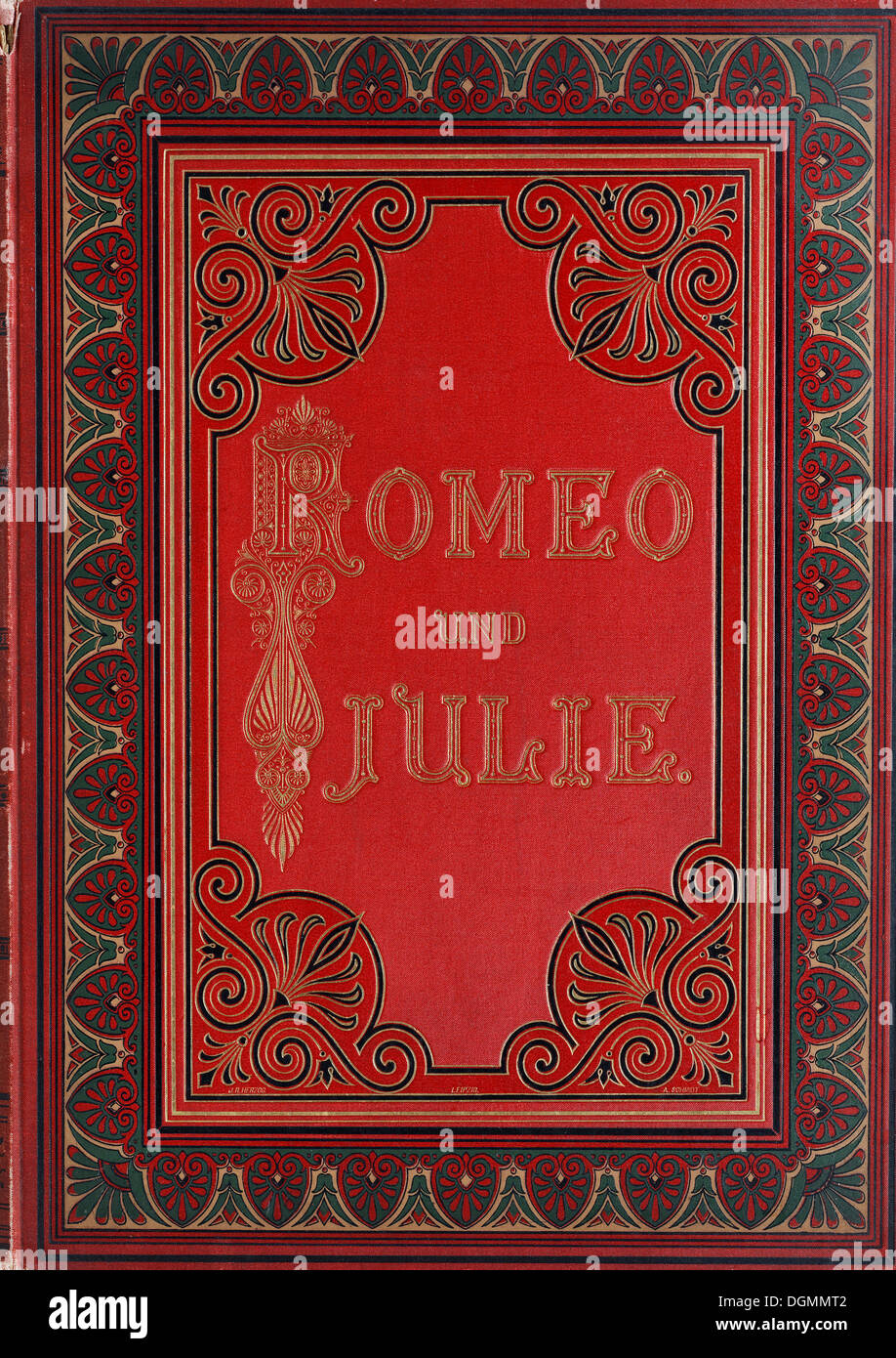Portada del libro de oro con letras en relieve y ornamentación, Romeo y  Julieta de Shakespeare, la edición de 1890 Fotografía de stock - Alamy