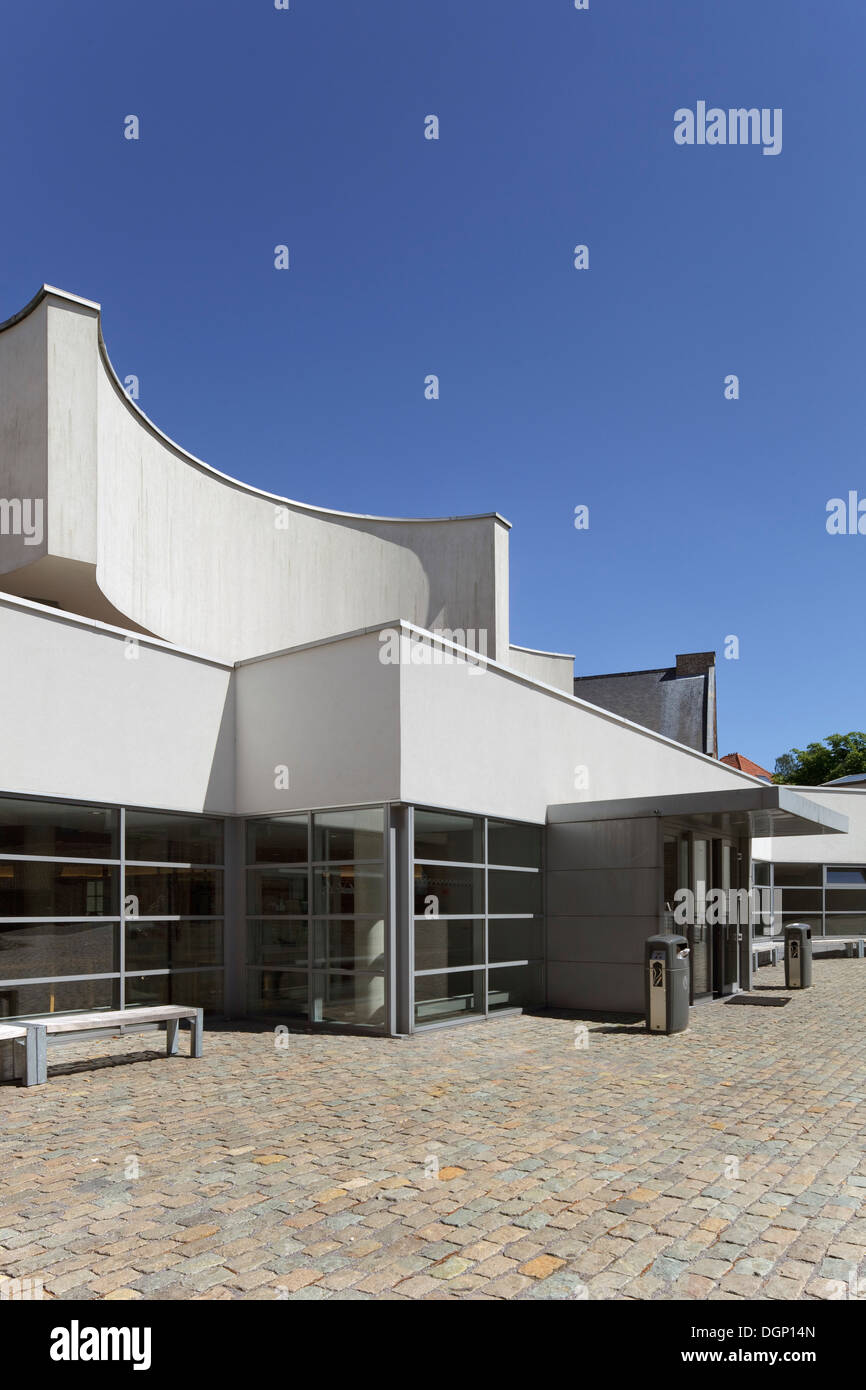 Universidad Católica de Lovaina Arenberg, biblioteca de Lovaina, Bélgica. Arquitecto: Rafael Moneo, 2002. La entrada principal a la biblioteca, con w Foto de stock