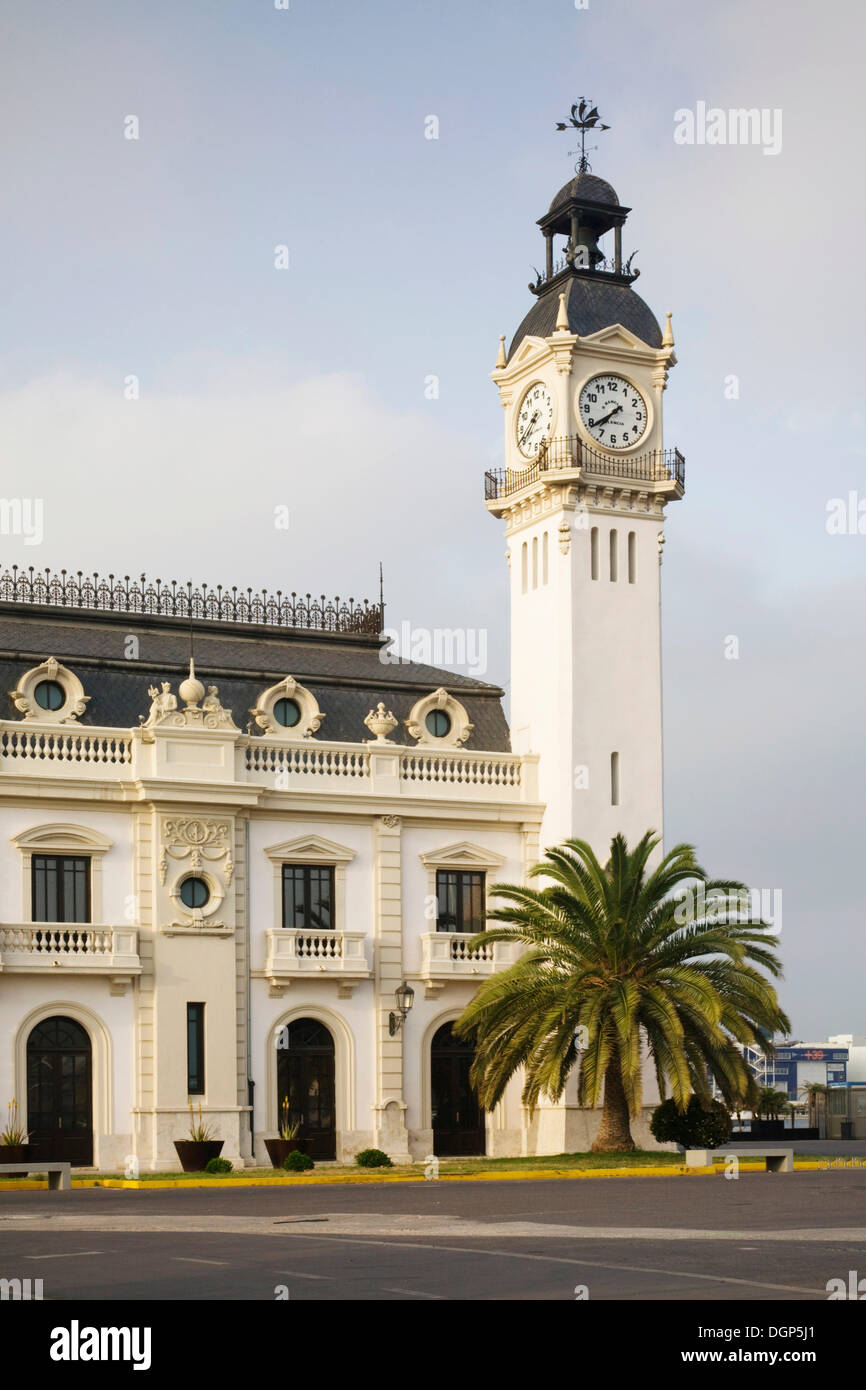 Edificio del reloj, el edificio del reloj del puerto de Valencia, Comunidad  Valenciana, España, Europa Fotografía de stock - Alamy