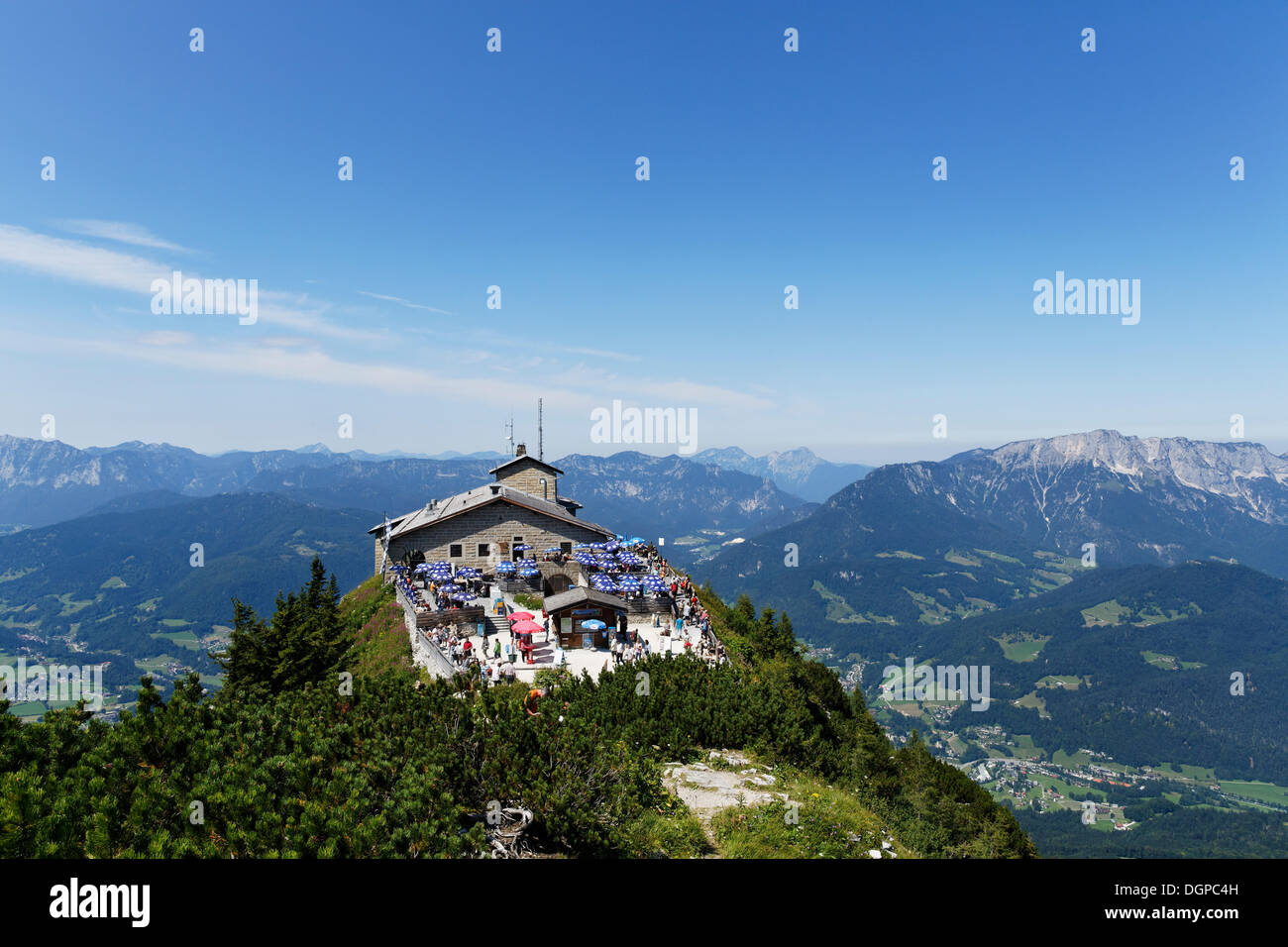 Kehlsteinhaus o Eagle's Nest, Kehlstein montaña Untersberg, sobre la derecha, Berchtesgaden, Berchtesgadener Land Foto de stock