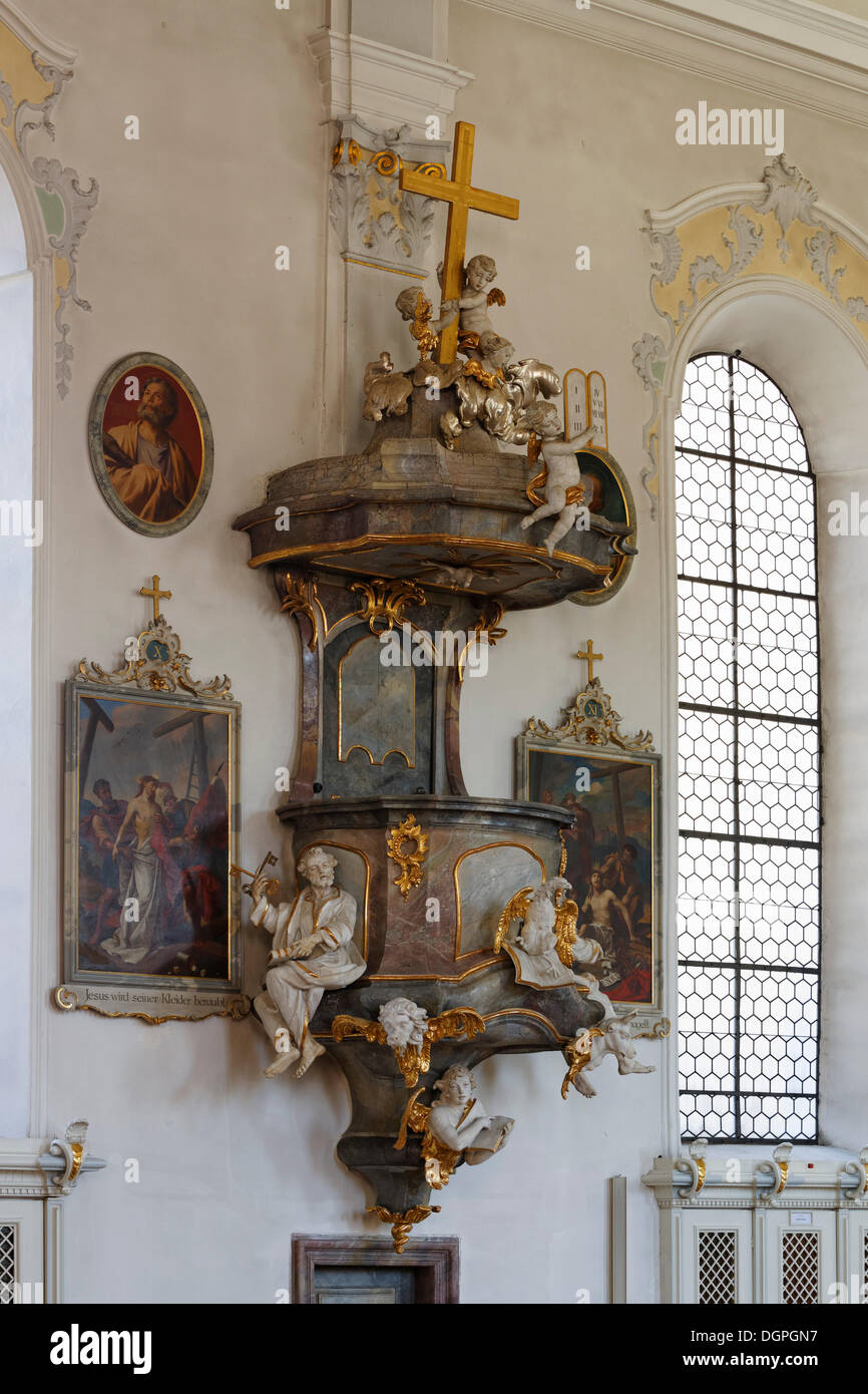 Púlpito, Iglesia Parroquial de San Miguel, Sonthofen, Oberallgaeu, Allgaeu, suabia, Baviera Foto de stock