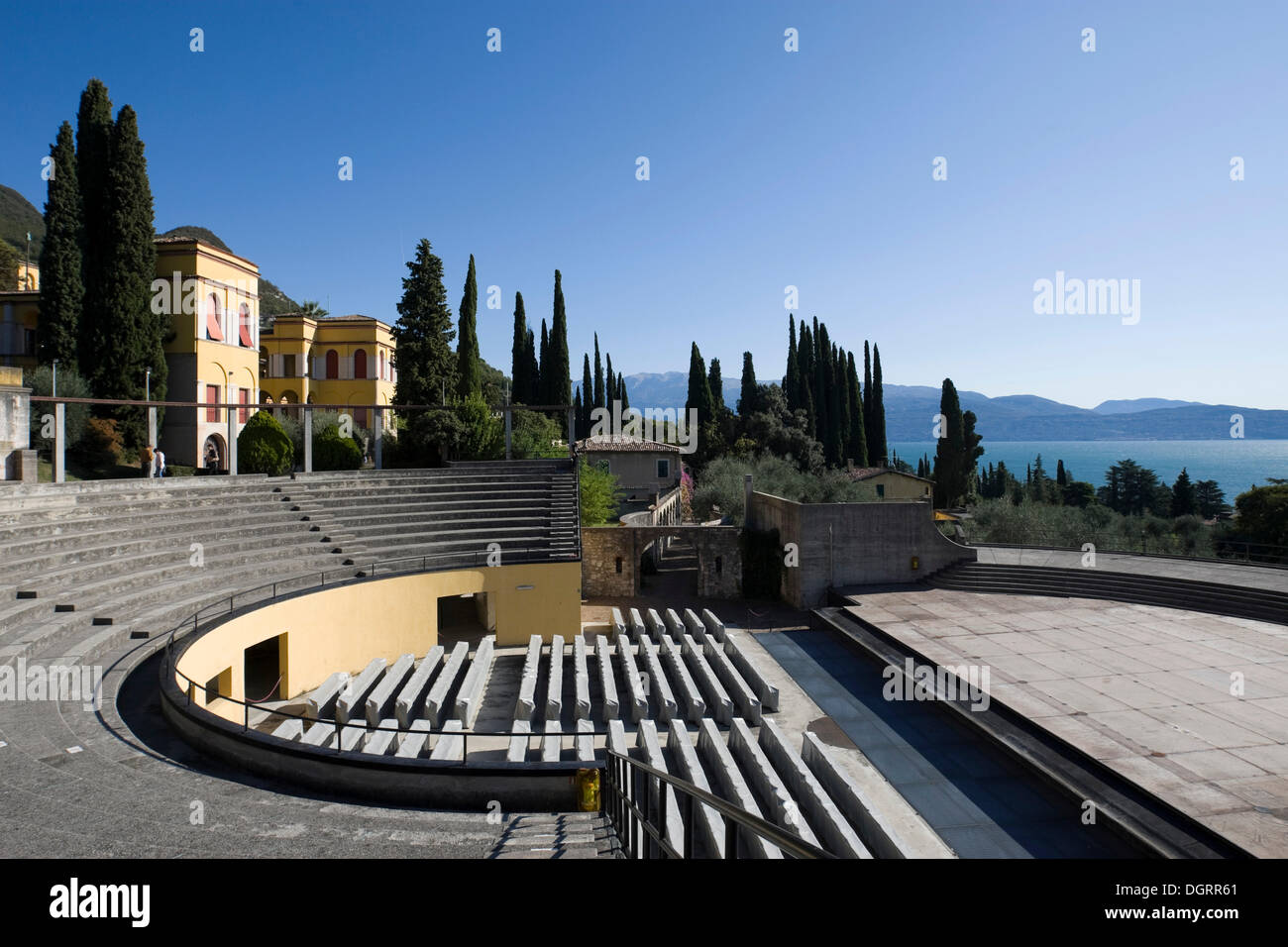Teatro al aire libre en el Vittoriale degli Italiani sitio, el