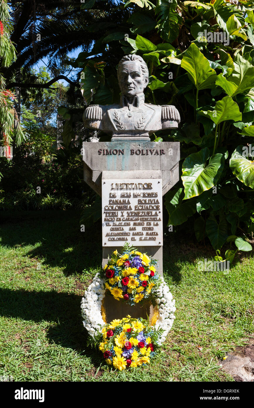 Monumento de Simón Bolívar, en el Jardim Municipal, Jardín Municipal en el centro de Funchal, Santa Luzia, Funchal, Madeira Foto de stock