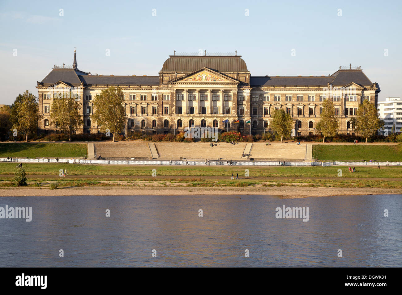 Ministerio de Finanzas del Estado de Sajonia, Dresde, Sajonia, Alemania Foto de stock